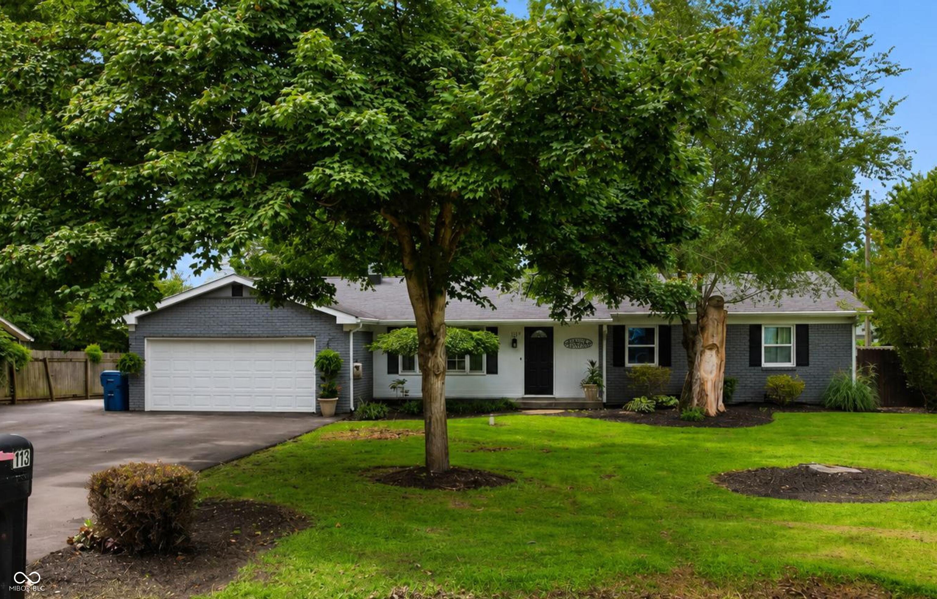 113 Waterman Drive Property Photo 1