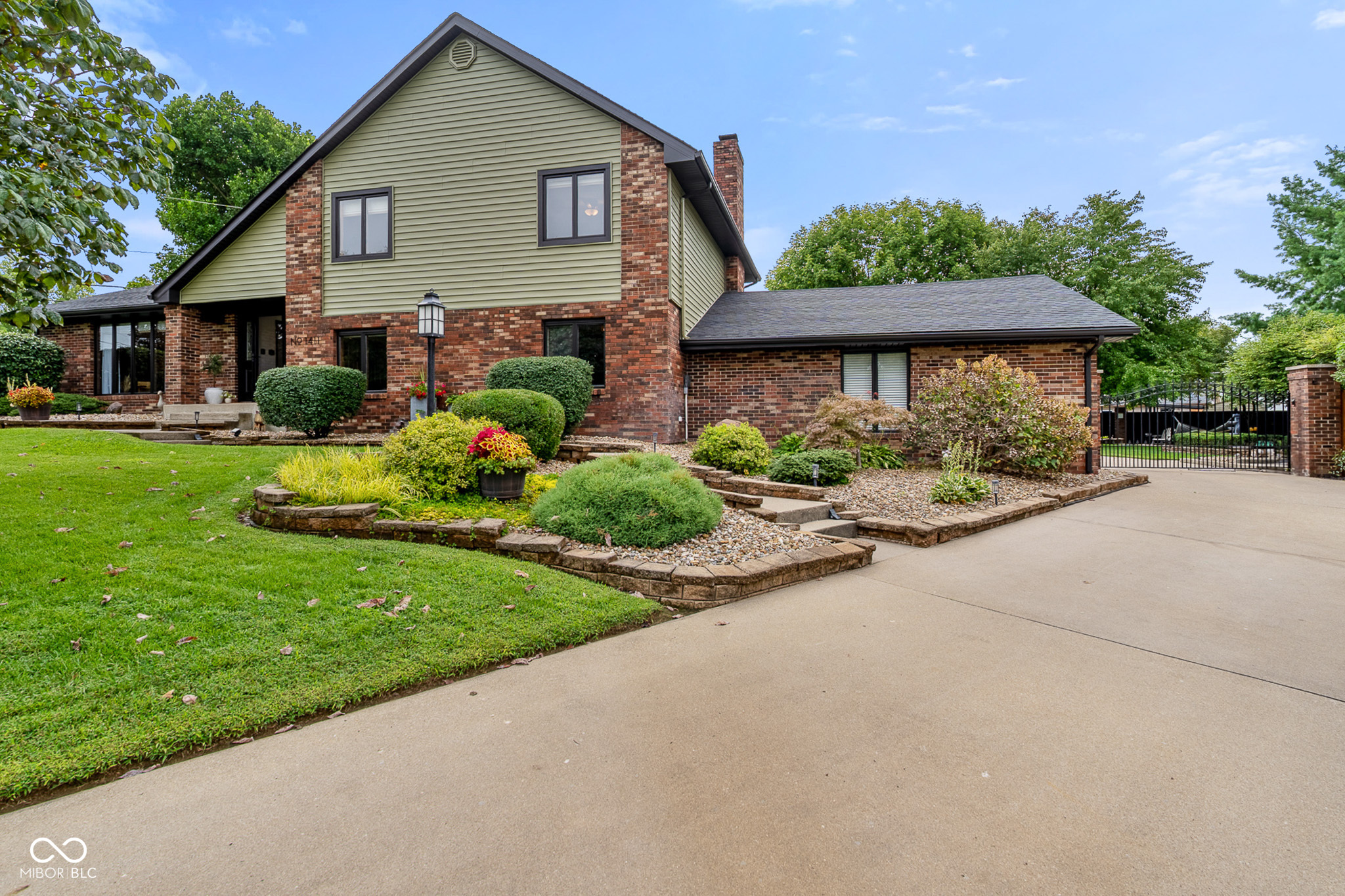 1411 Stadium Drive Property Photo 1