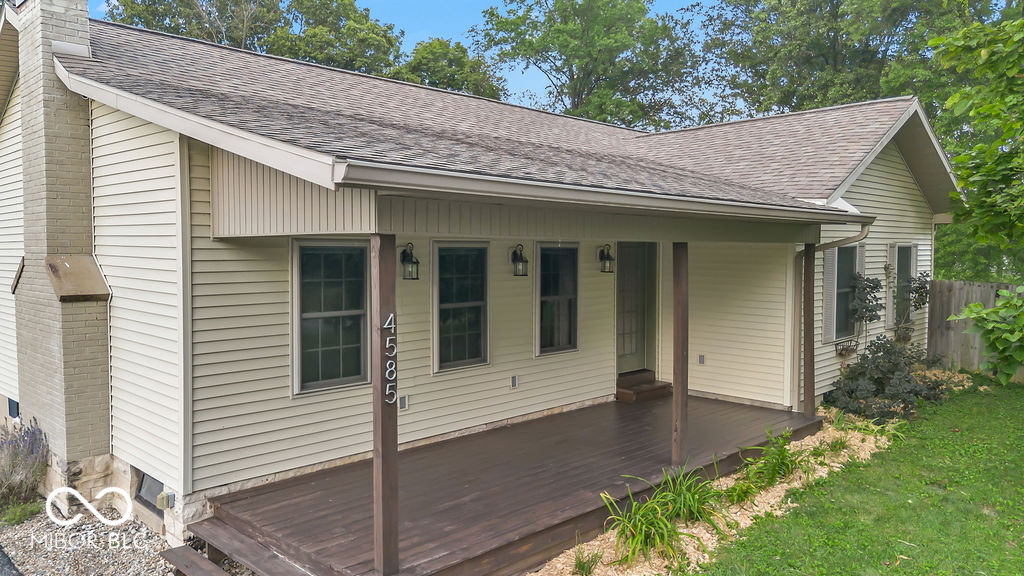4585 E Robinson Road Property Photo 1