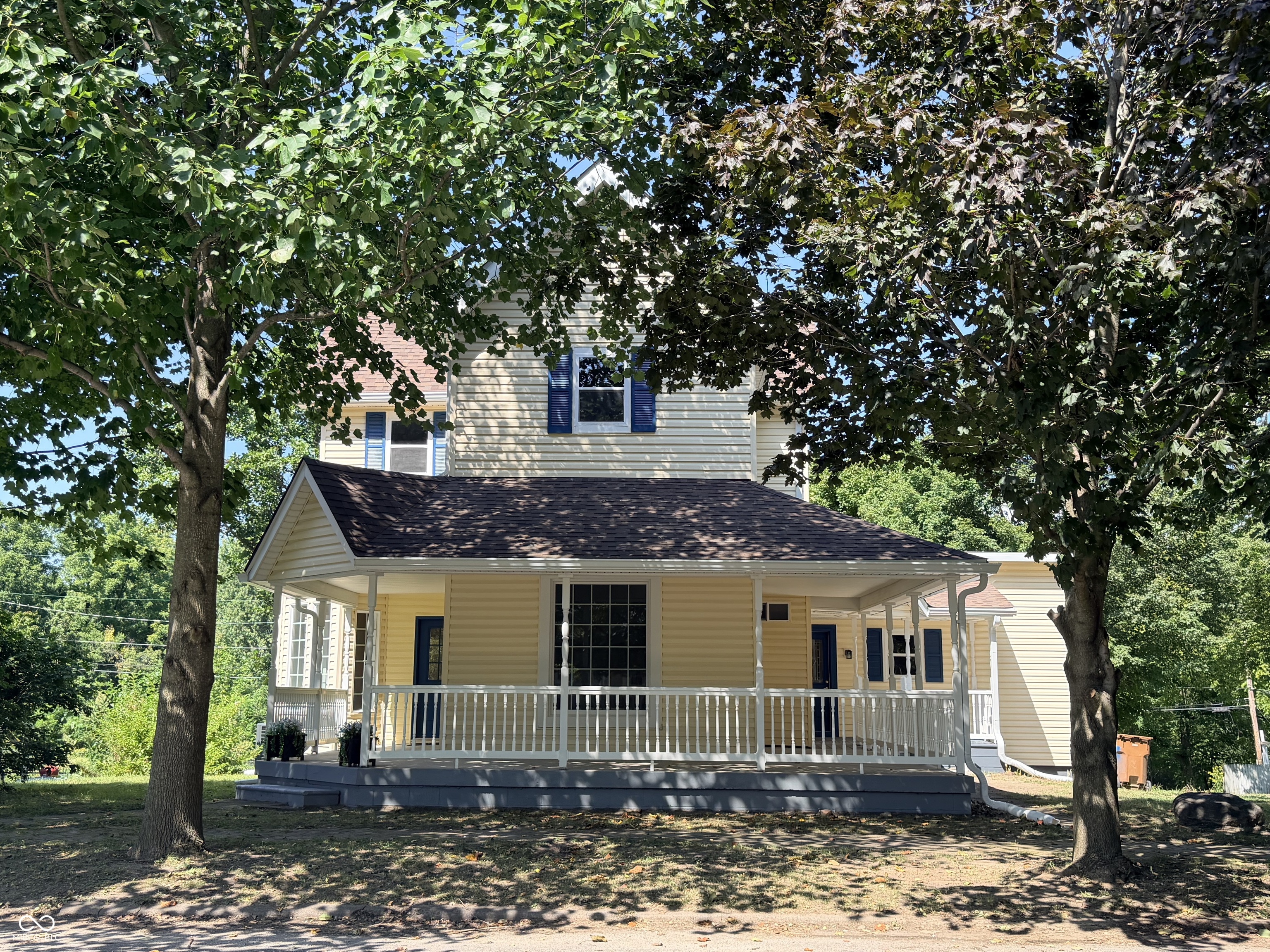 107 E Main Street Property Photo 1