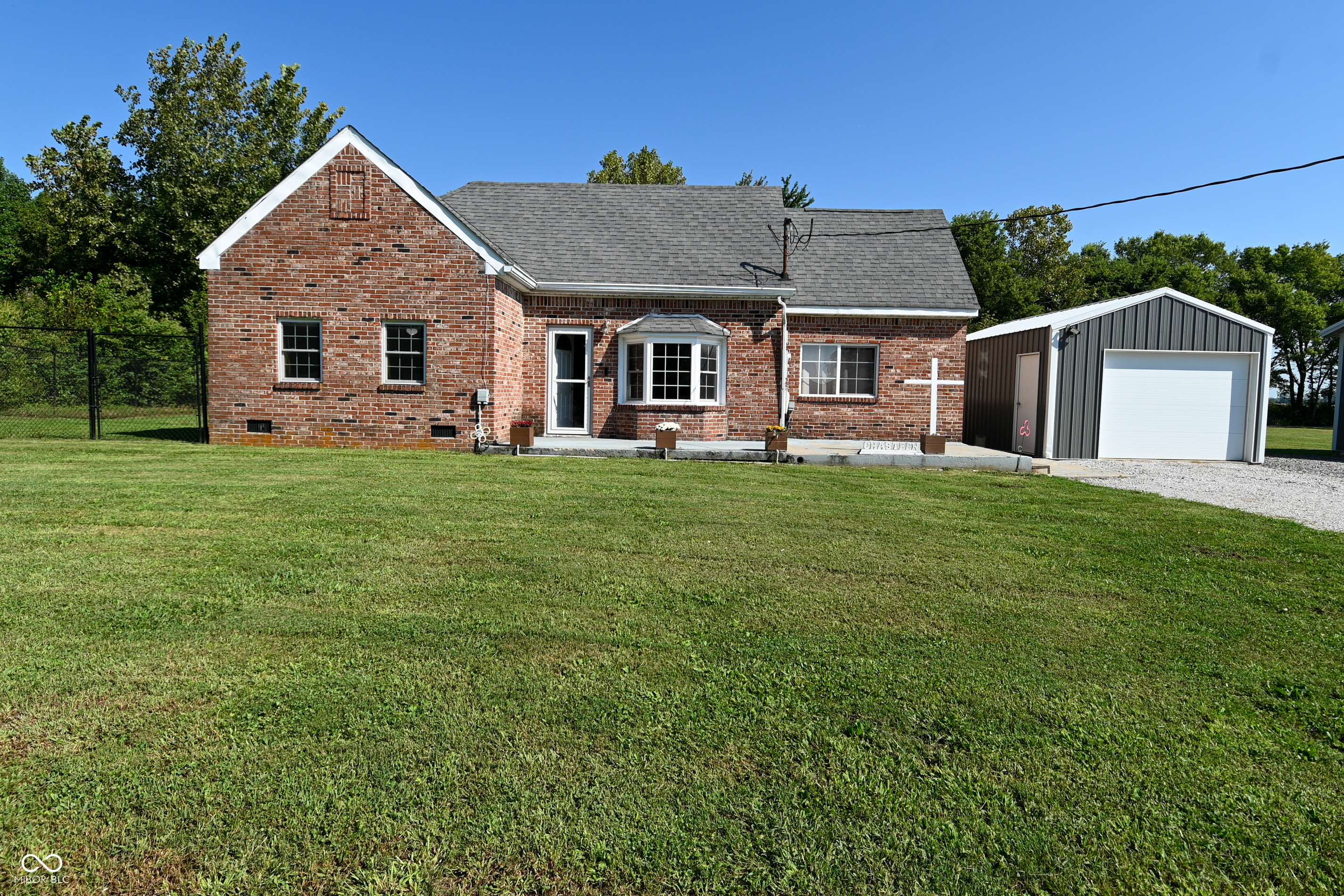 1196 E County Road 500 Property Photo 1