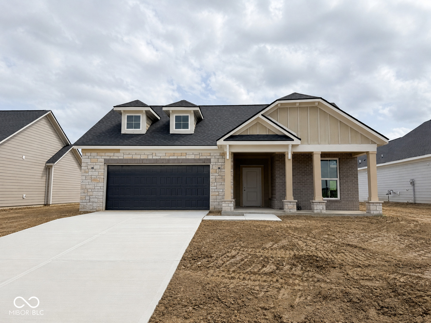 8829 Constitution Trail Property Photo 1