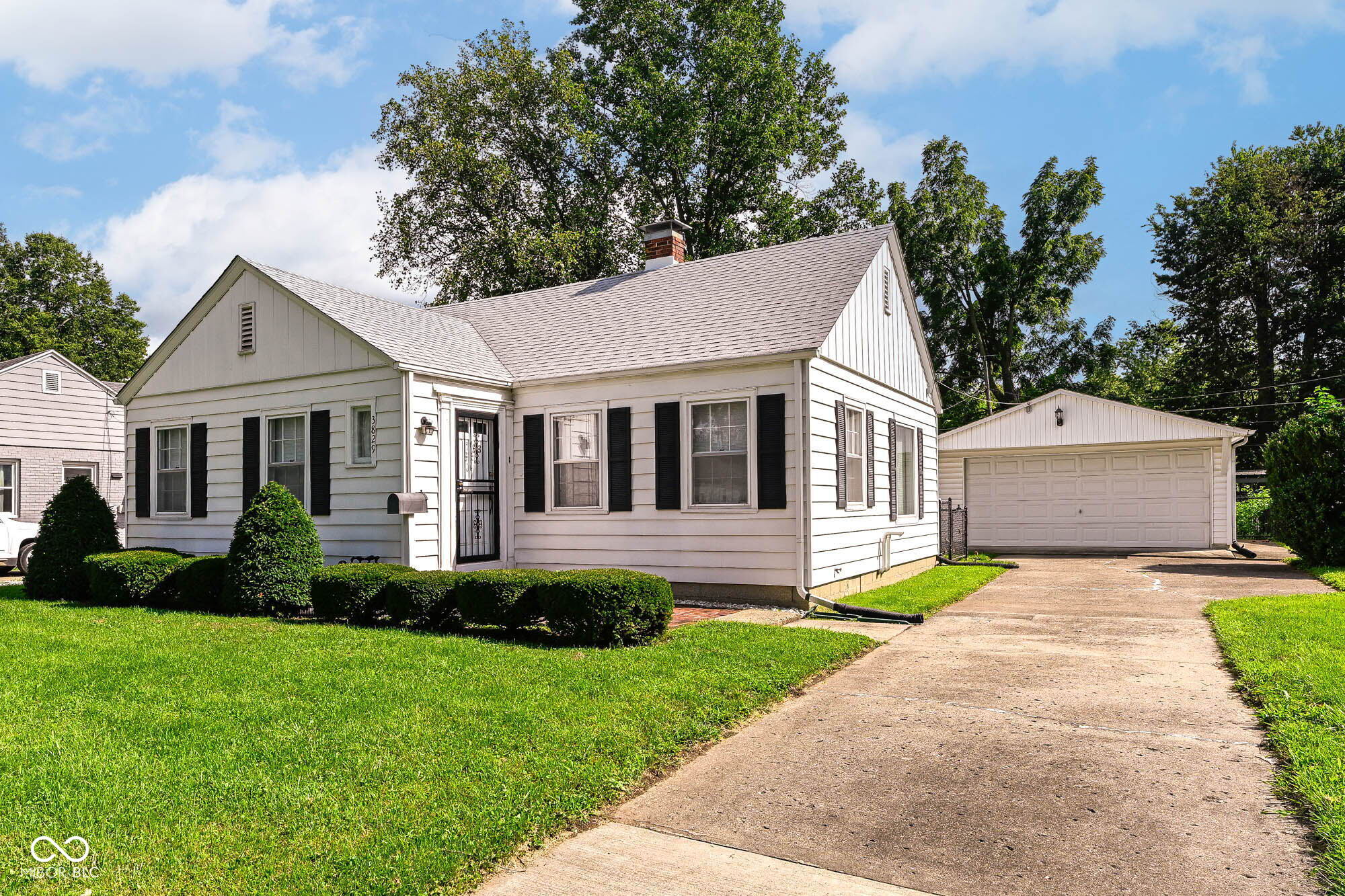 3829 Creston Drive Property Photo 1