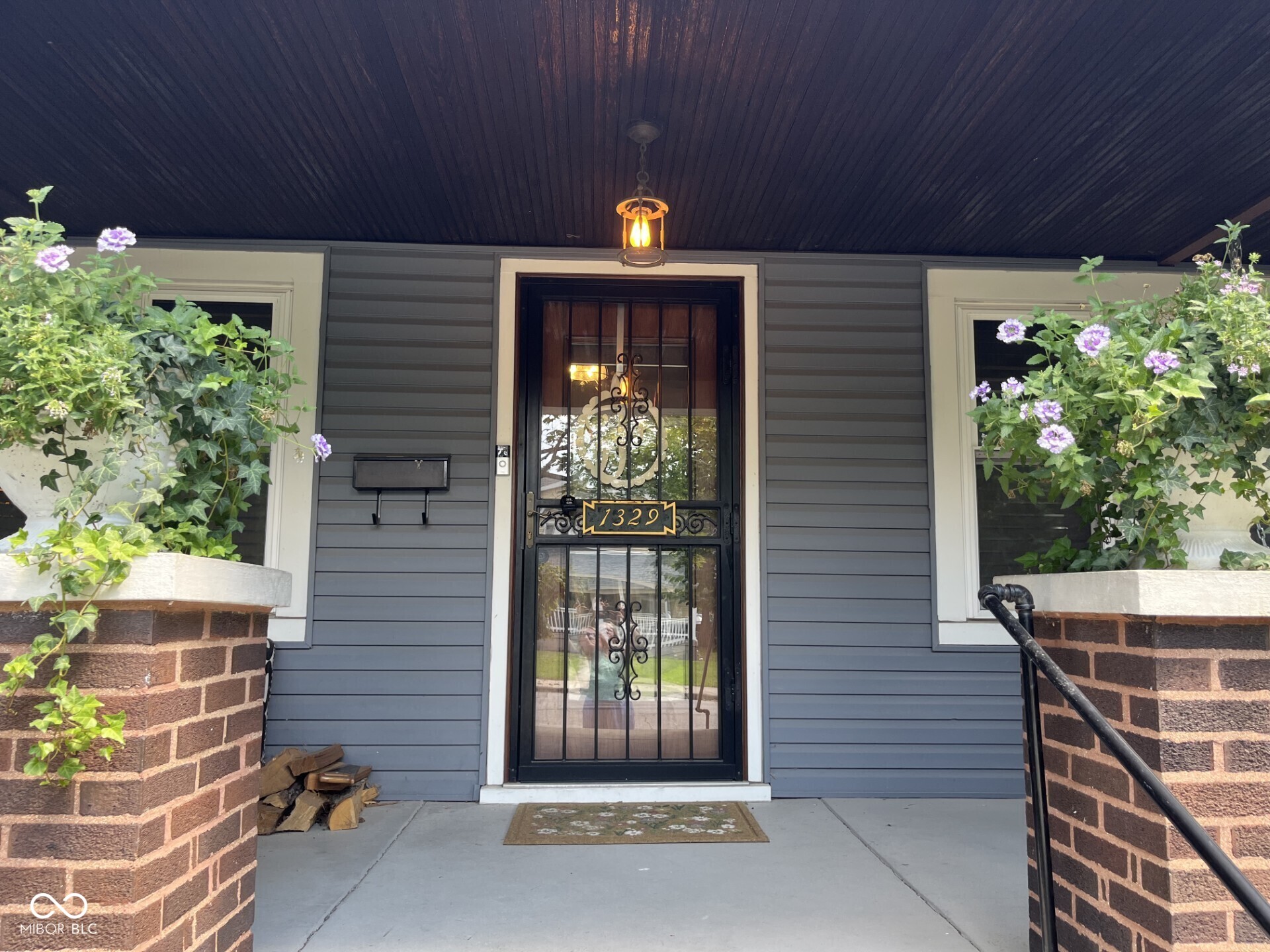 1329 N Lasalle Street Property Photo 1