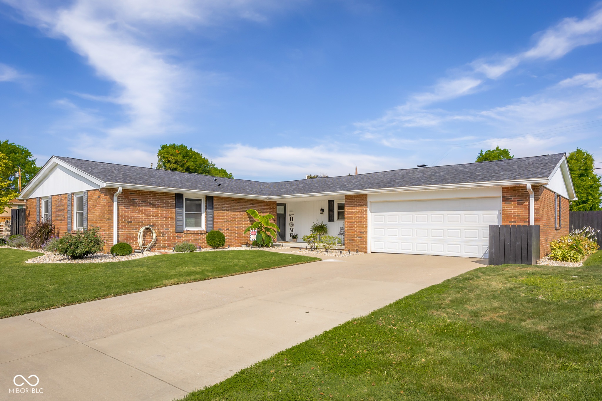 4520 Woodcrest Drive Property Photo 1