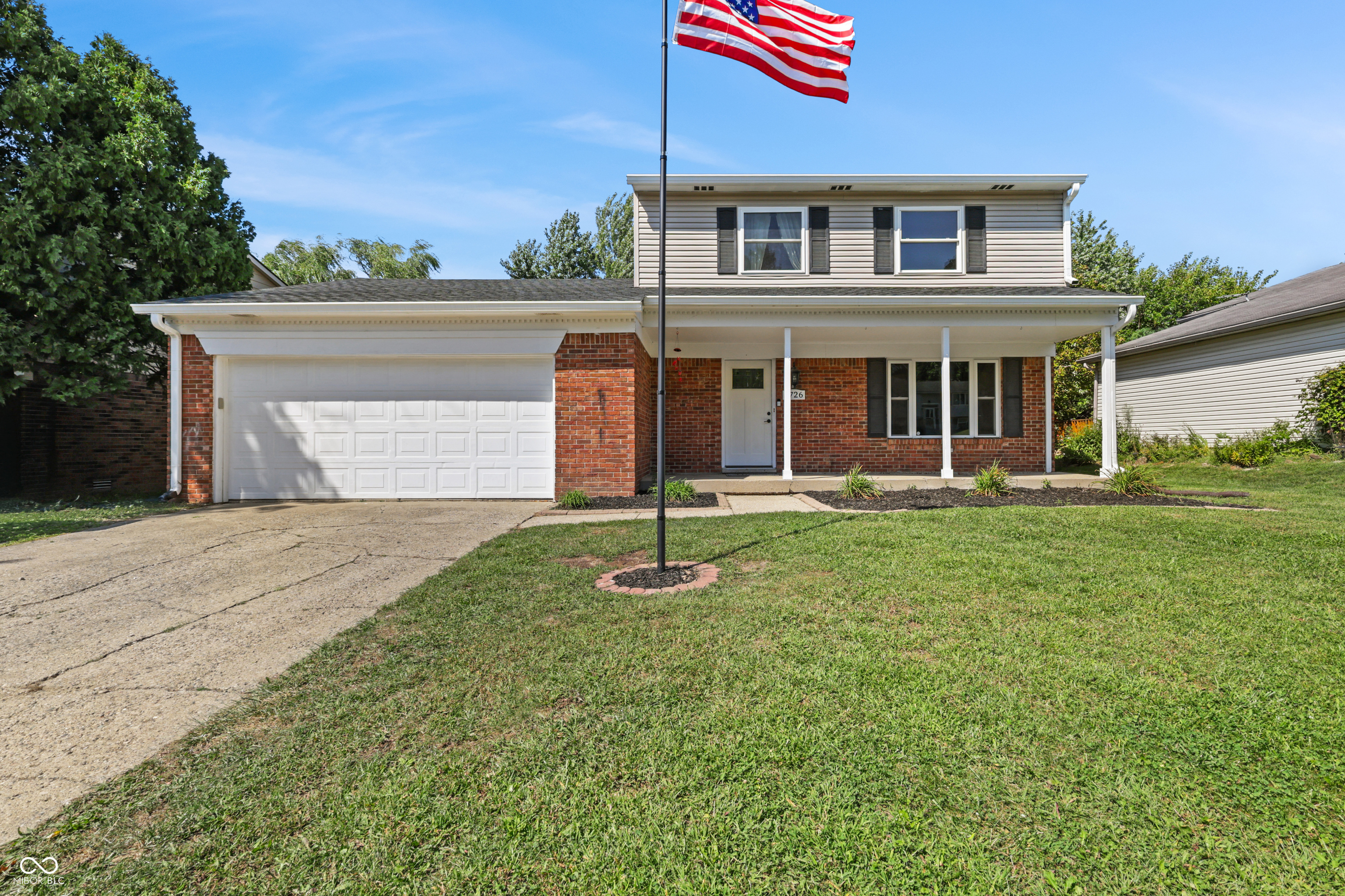 5726 Somers Drive Property Photo 1