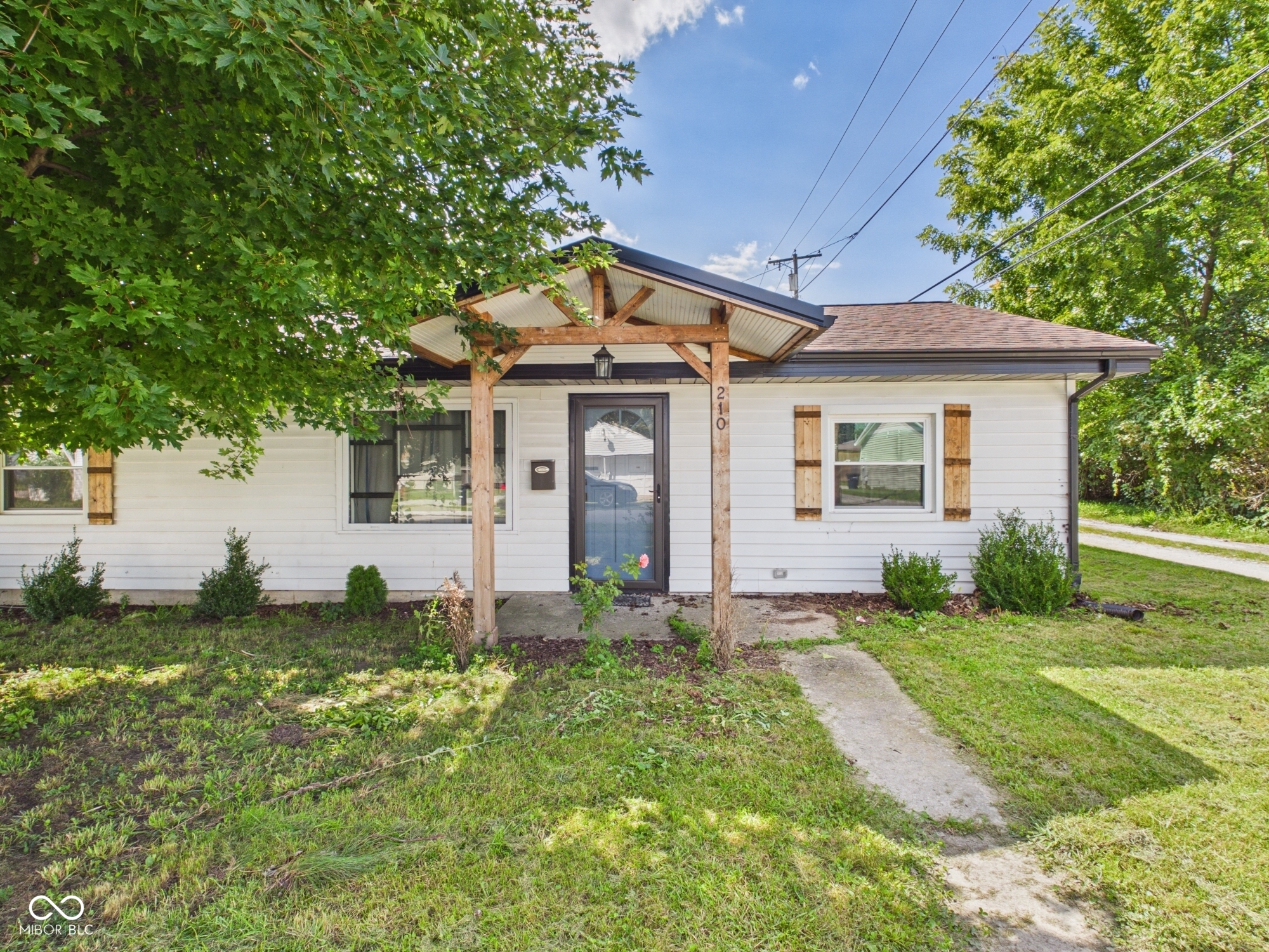 210 S 27th Street Property Photo 1