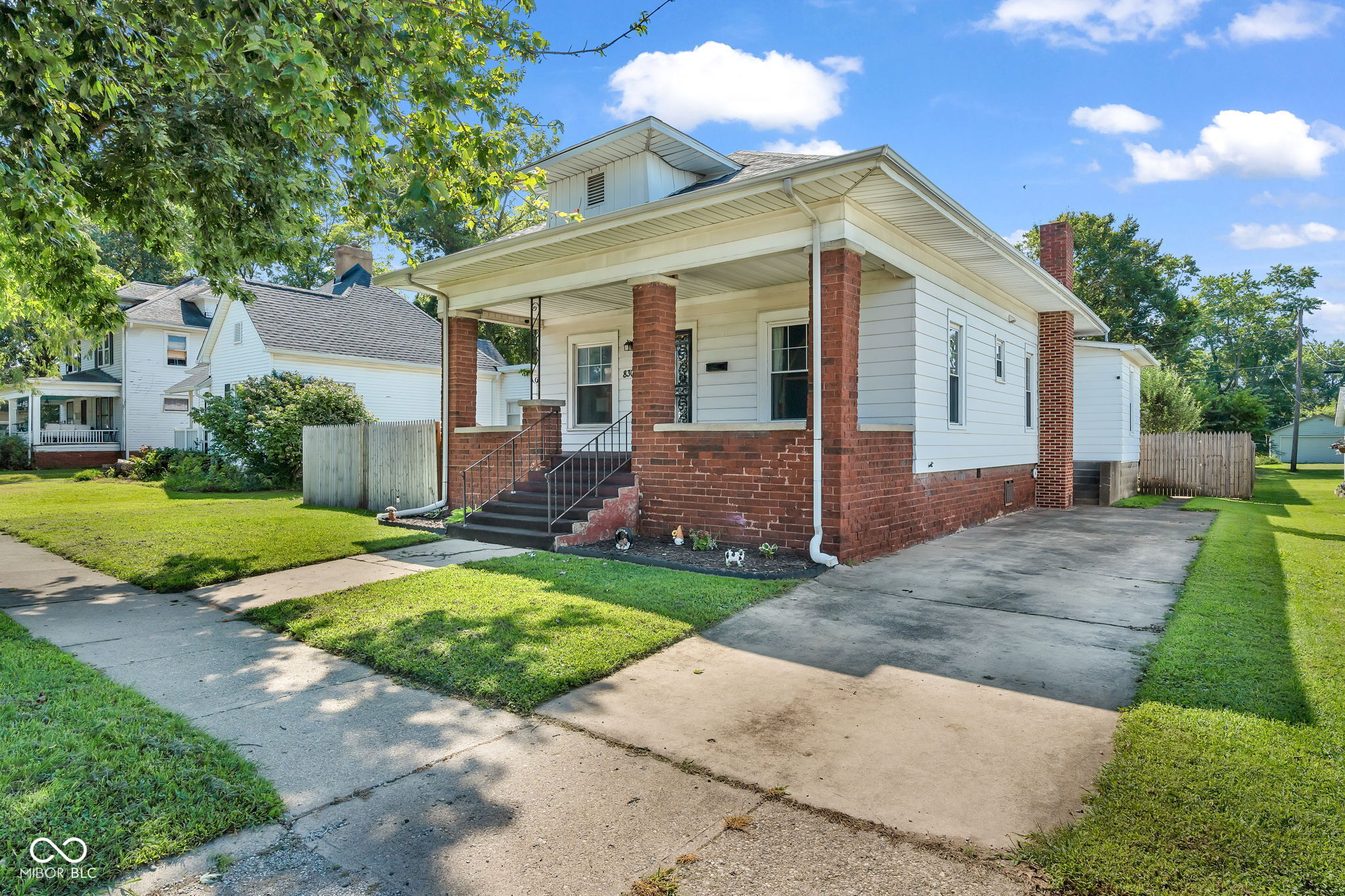 830 Elm Street Property Photo 1