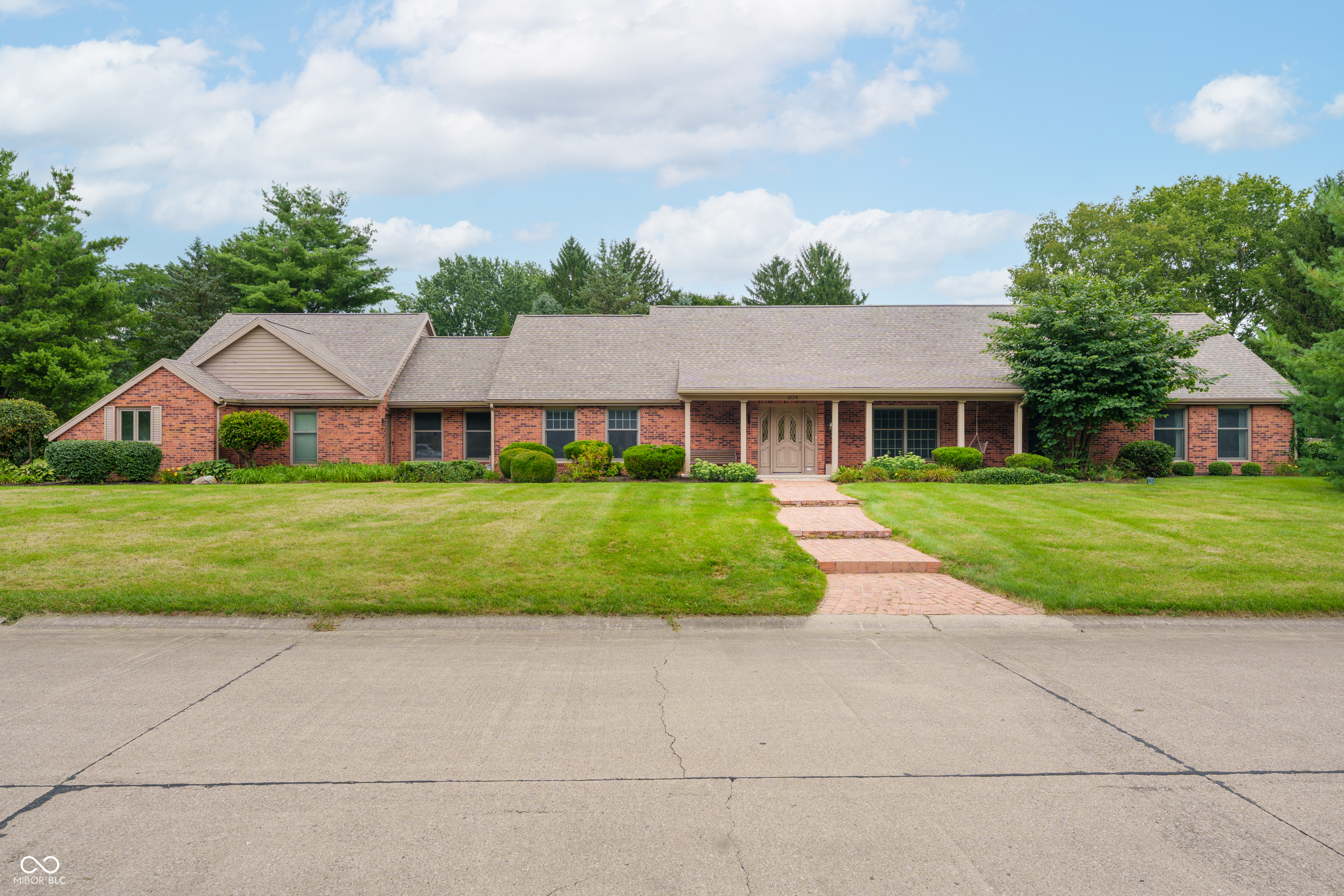 604 N Mesa Road Property Photo 1