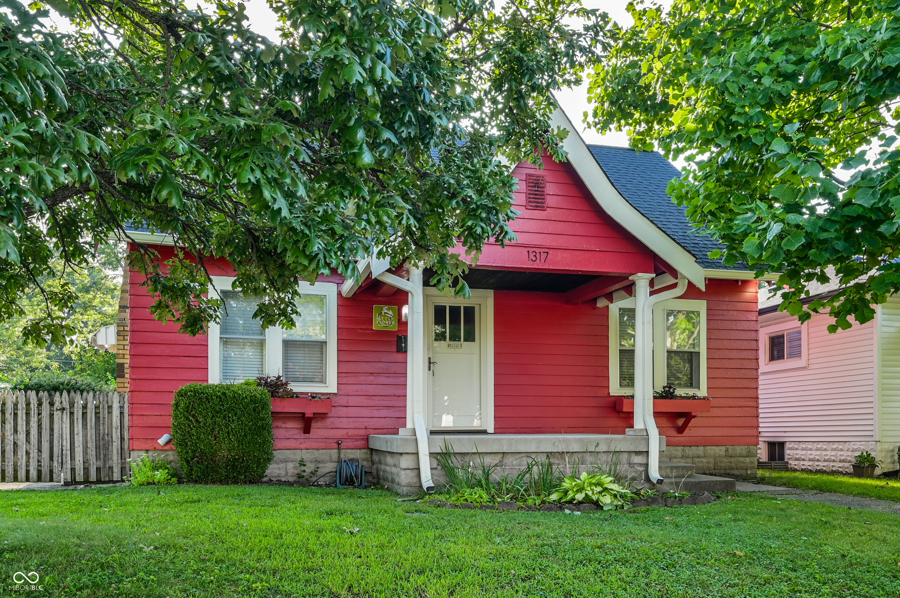 1317 Wallace Avenue Property Photo 1