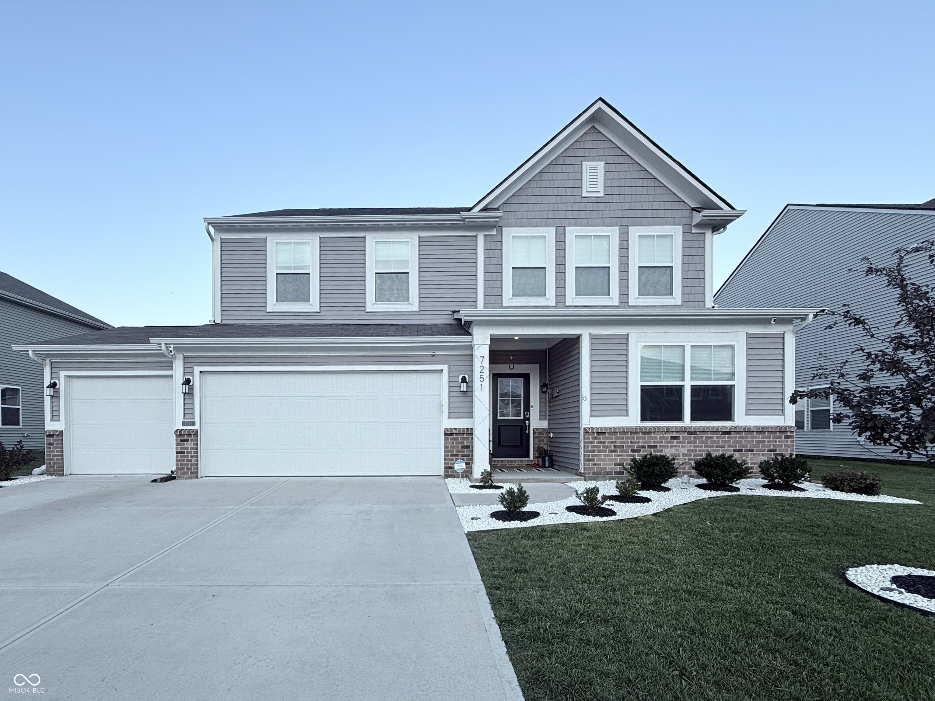 7251 Darley Lane Property Photo 1