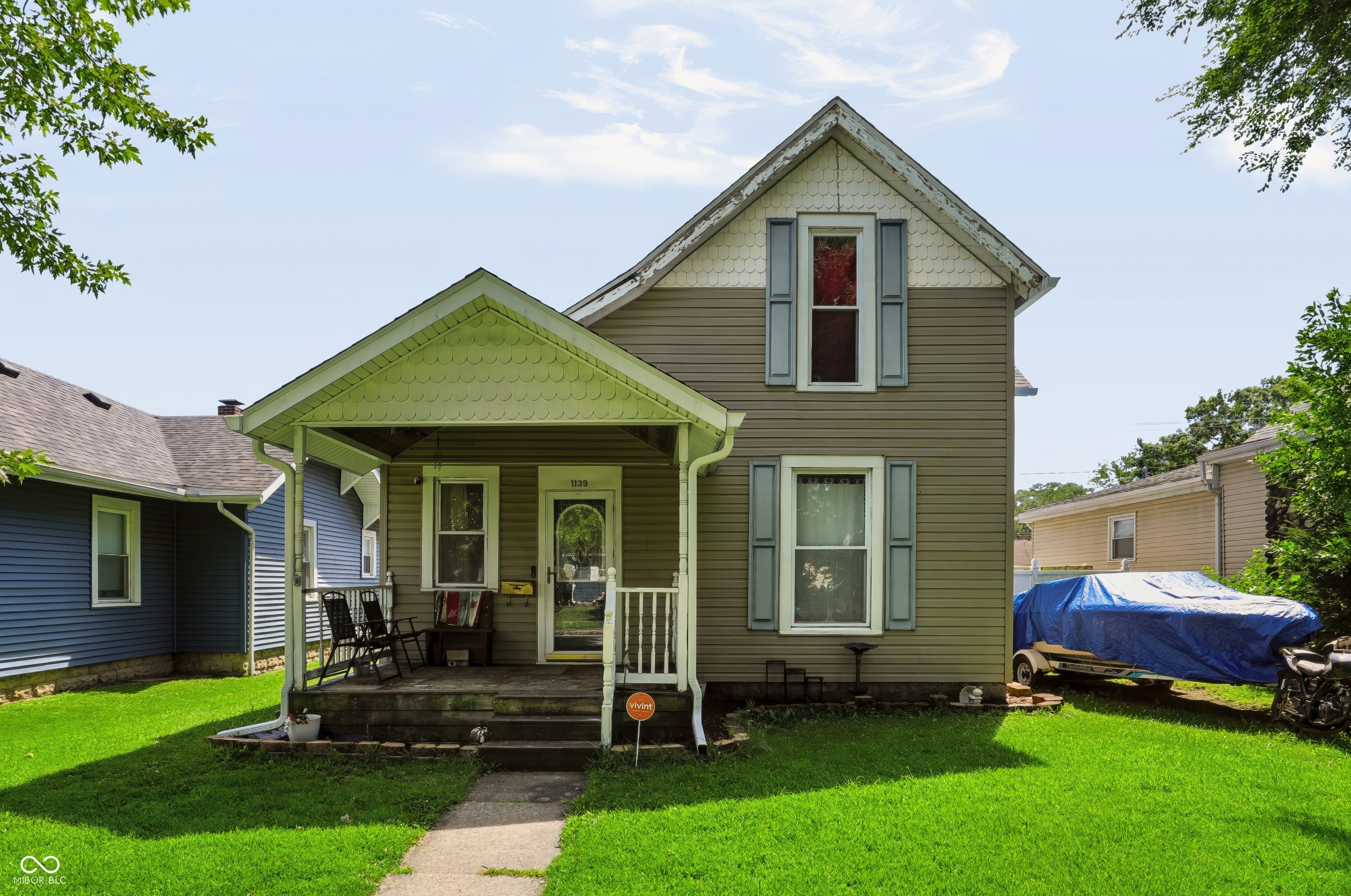1139 W 5th Street Property Photo 1