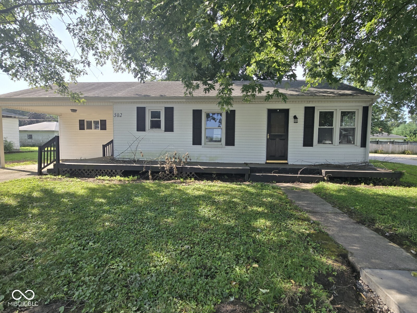 502 E Main Street Property Photo 1