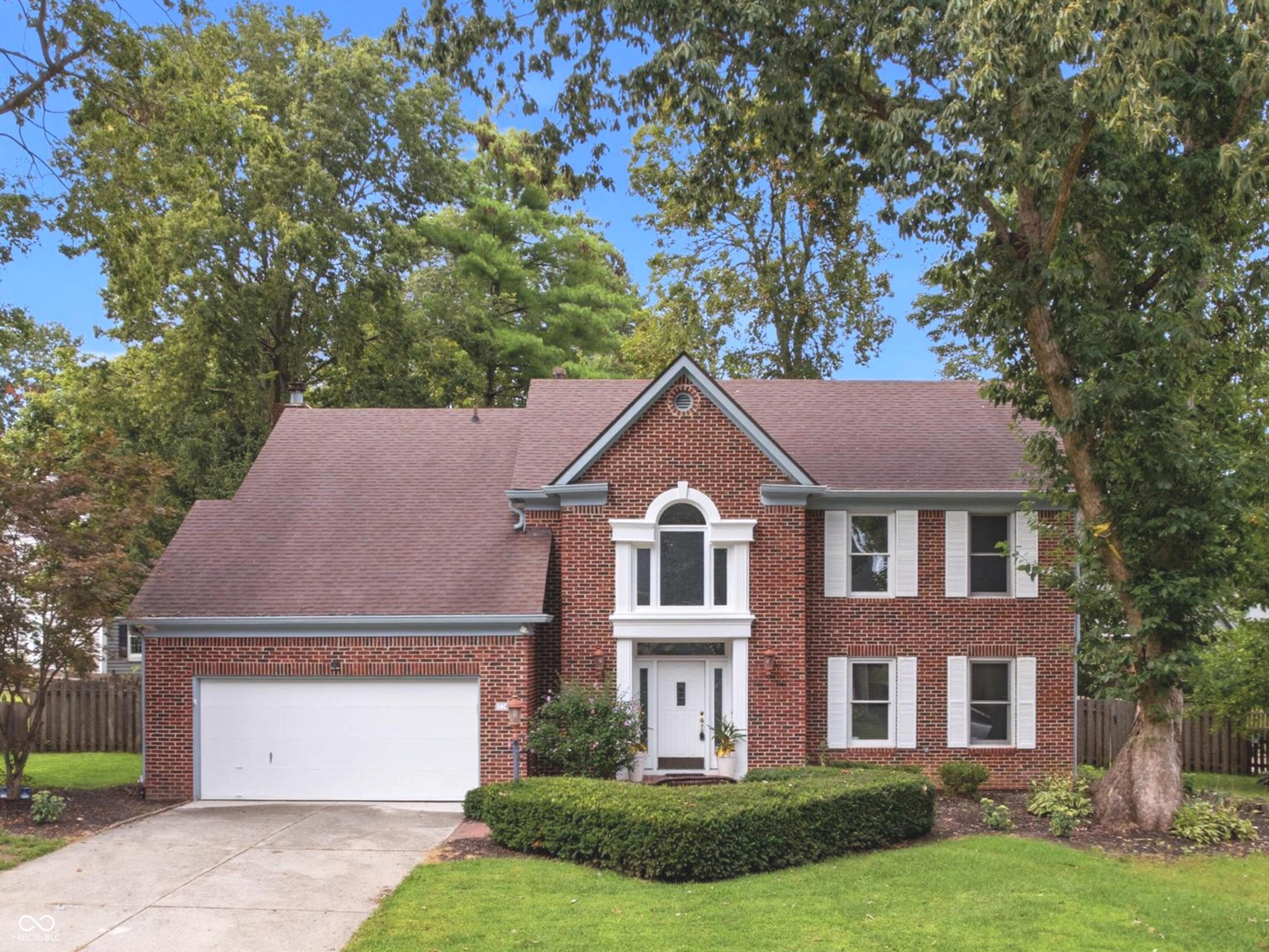 738 Howe Drive Property Photo 1