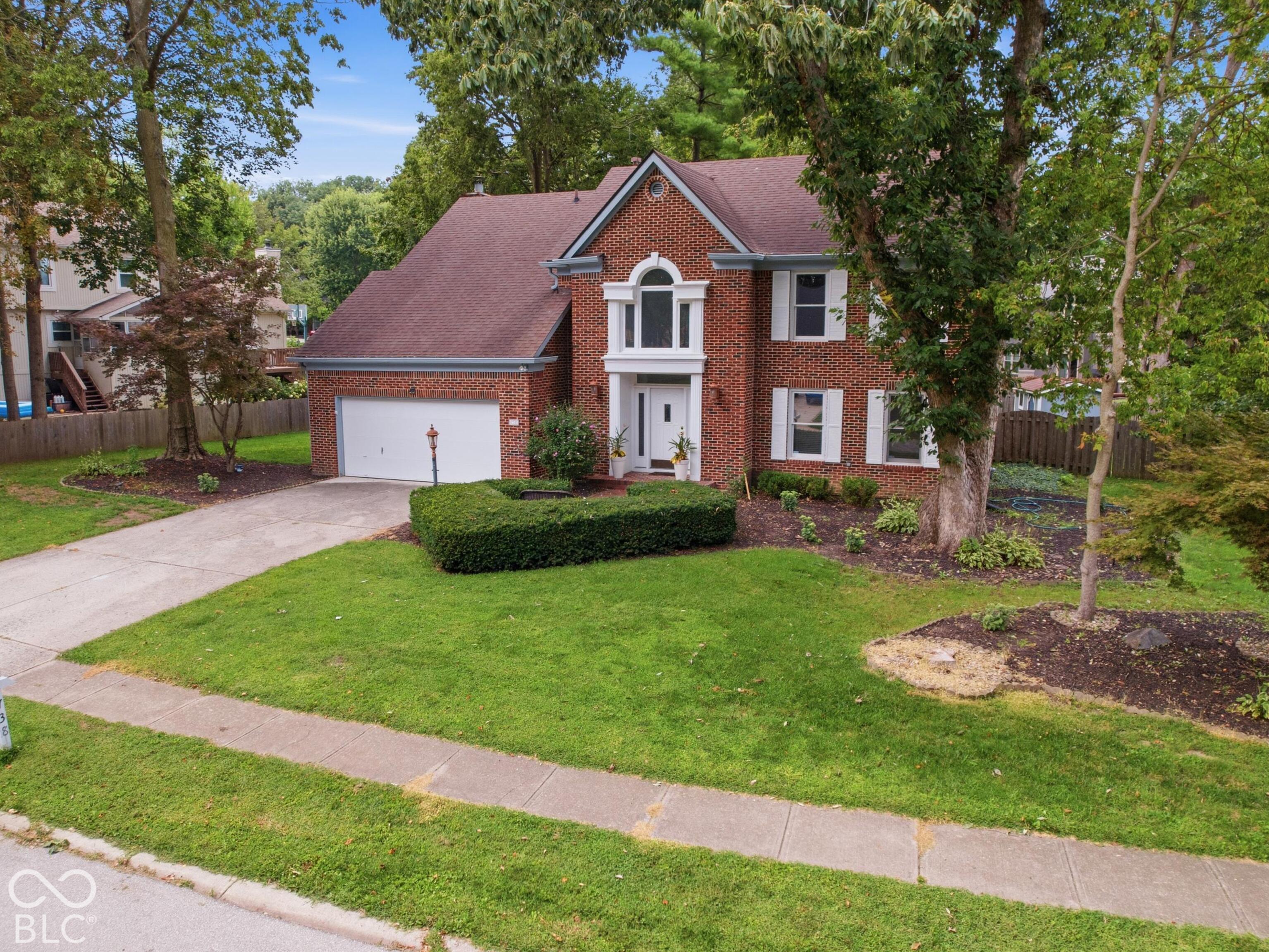 738 Howe Drive Property Photo 1