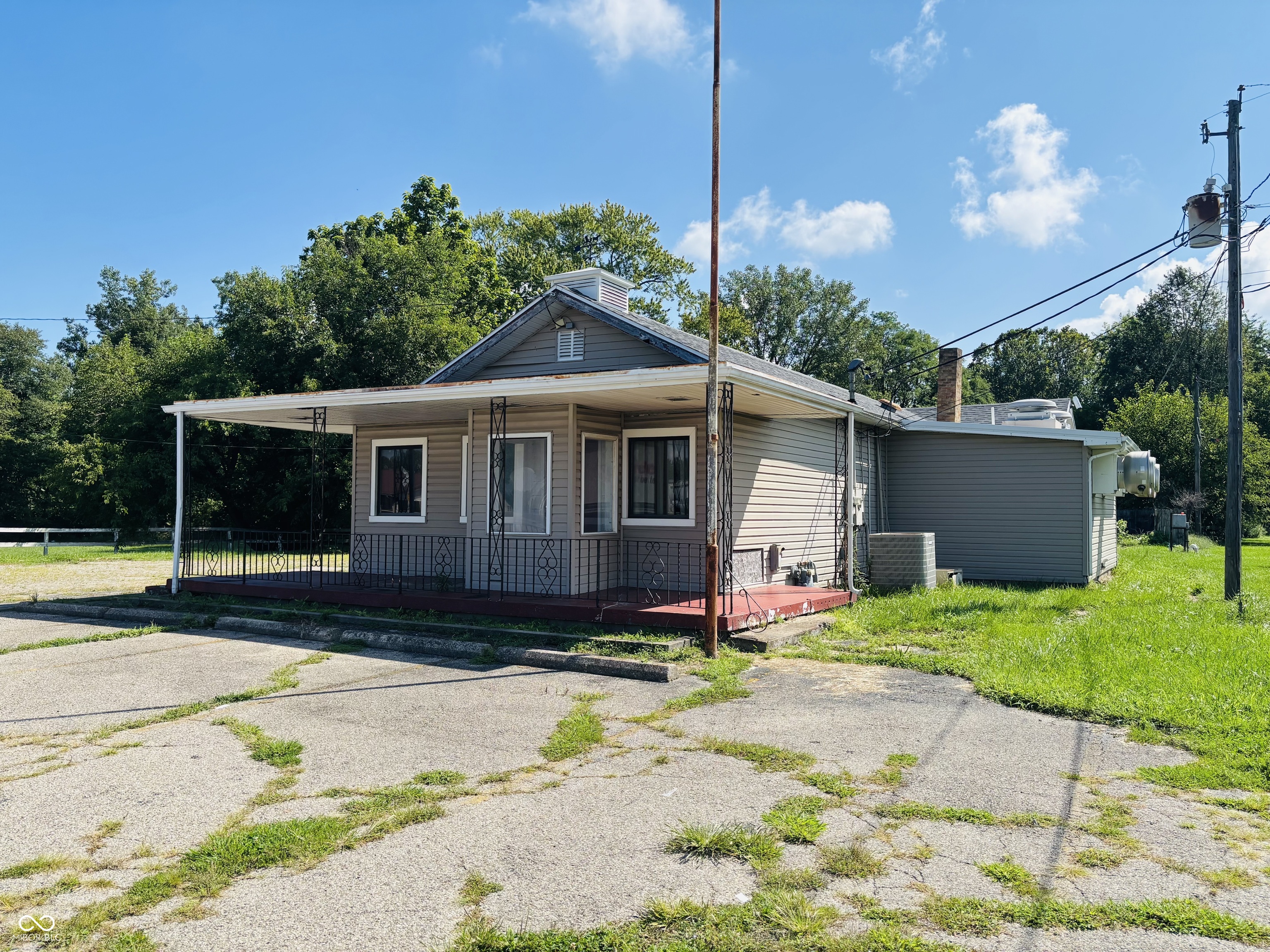 4390 Western Avenue Property Photo 1