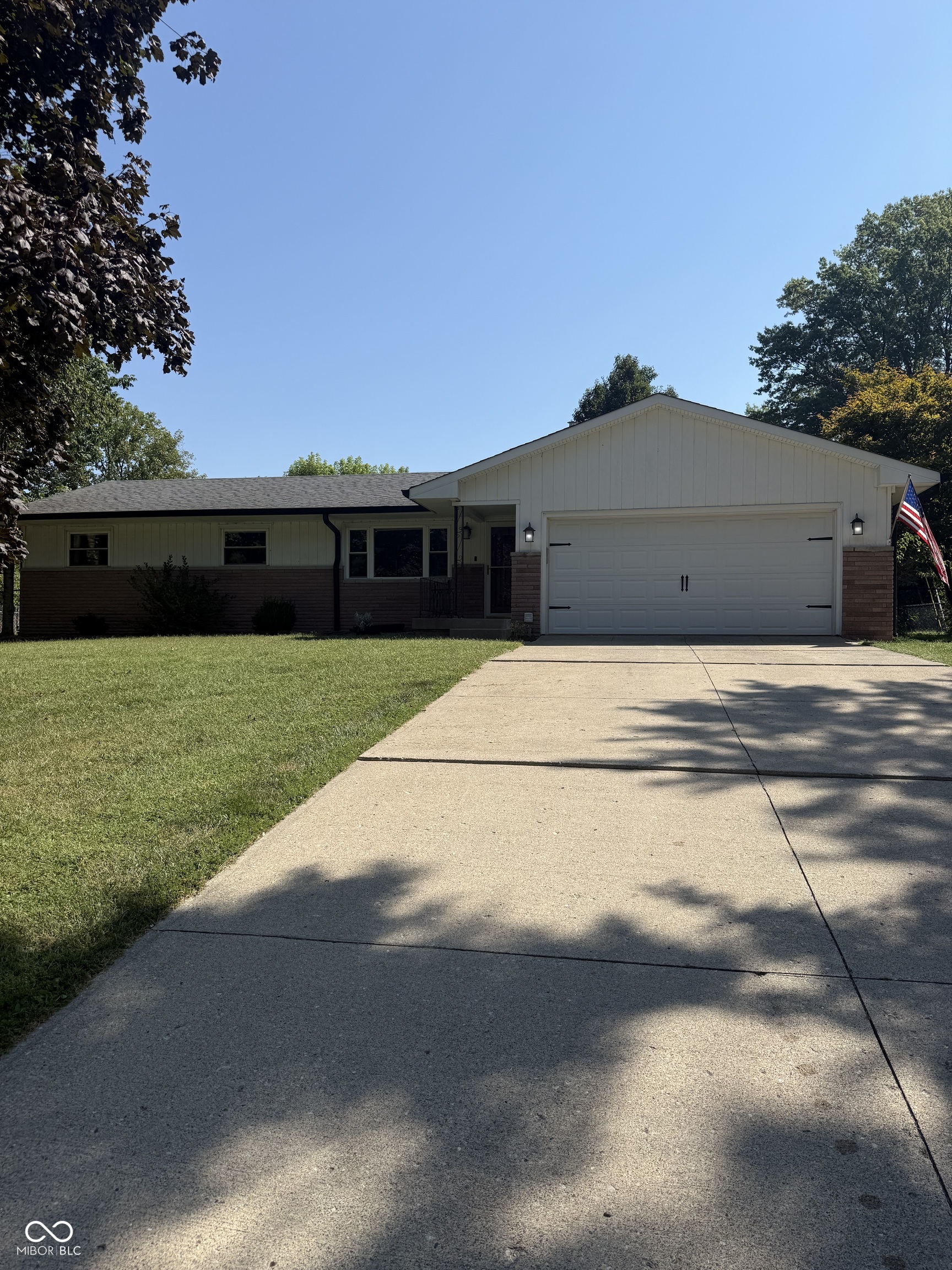 721 Lindenwood Drive Property Photo 1