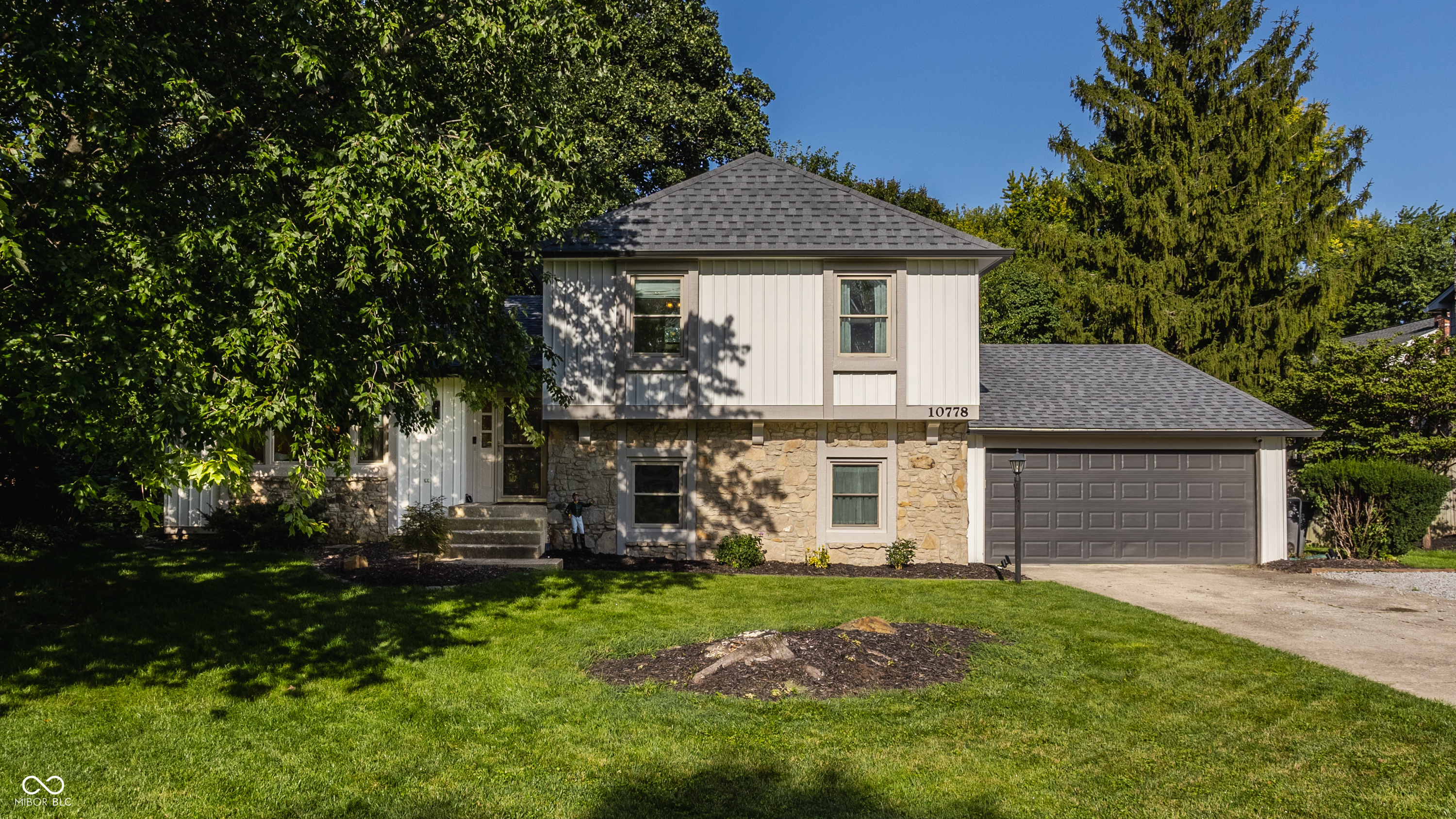 10778 Haverstick Road Property Photo 1
