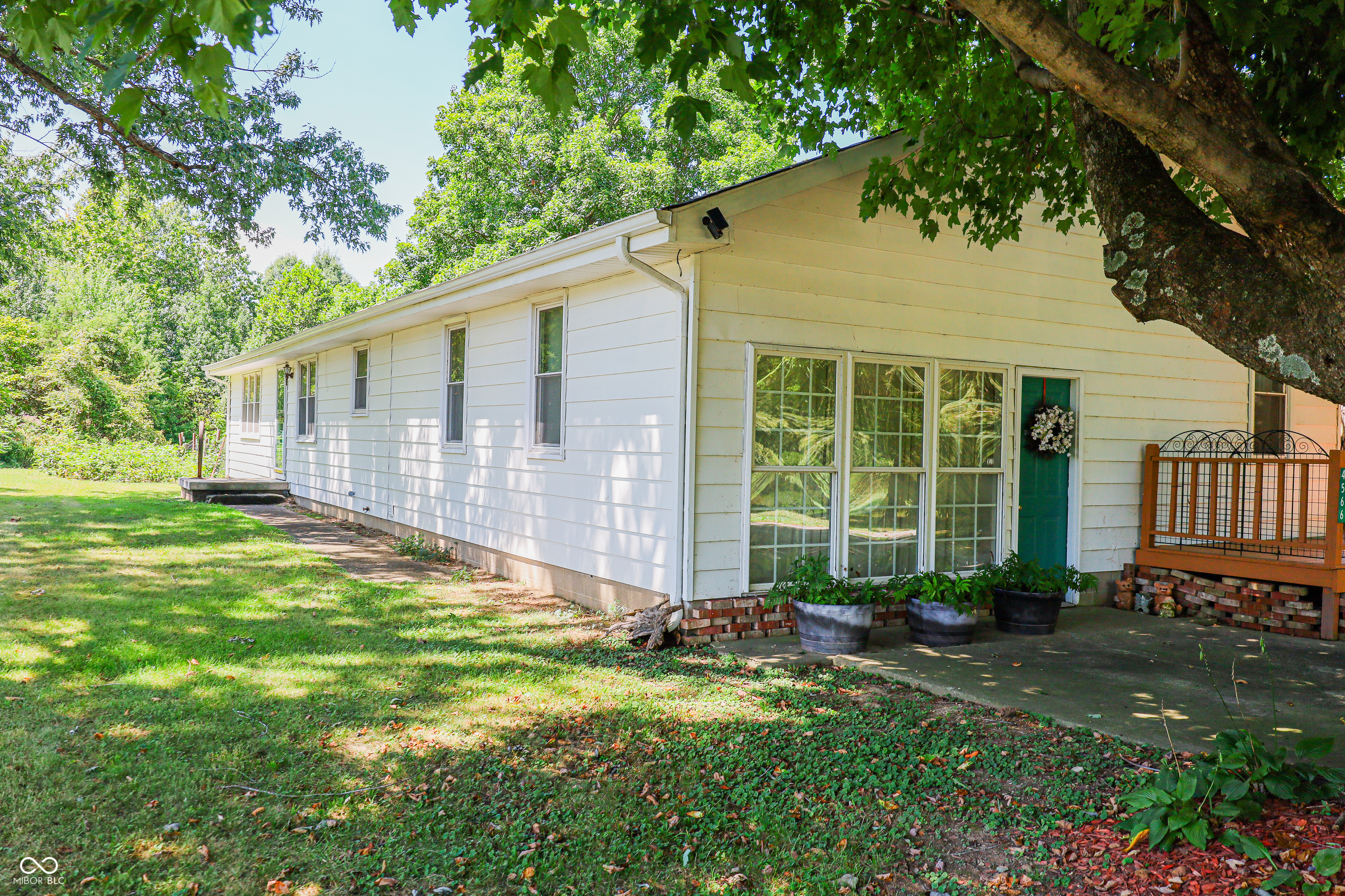 4566 W State Road 56