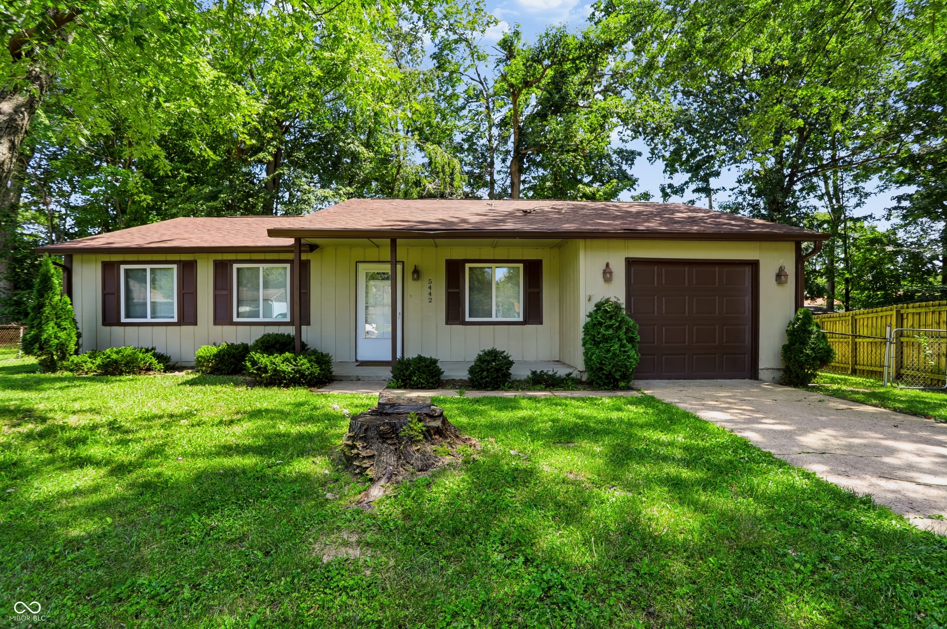 5442 Chisolm Court