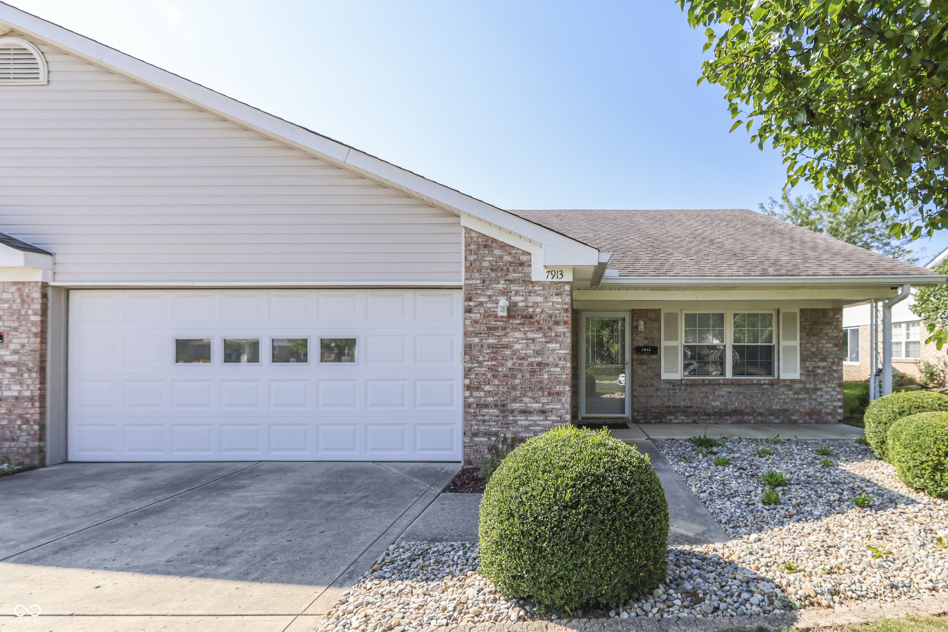 7913 Park Ward Place Property Photo 1