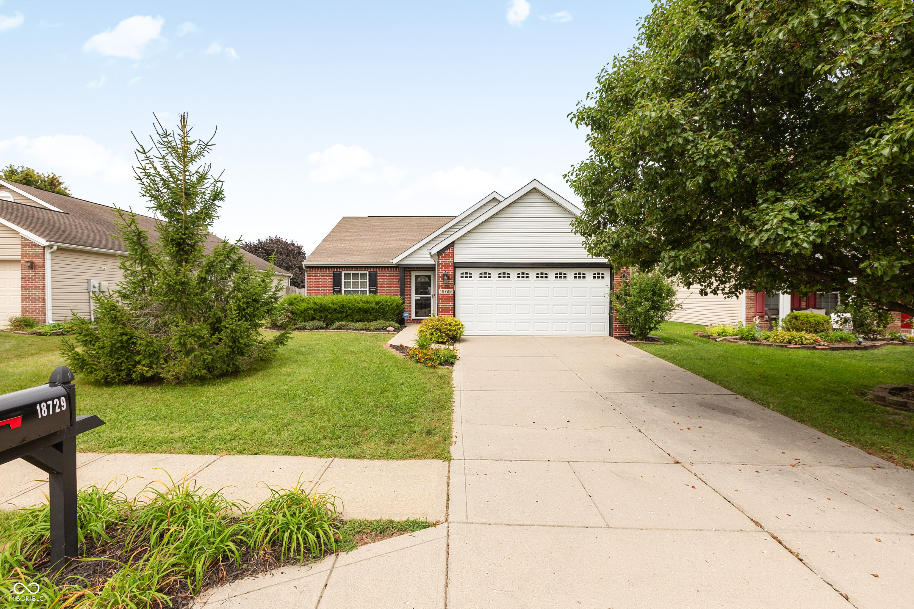 18729 Planer Drive Property Photo 1