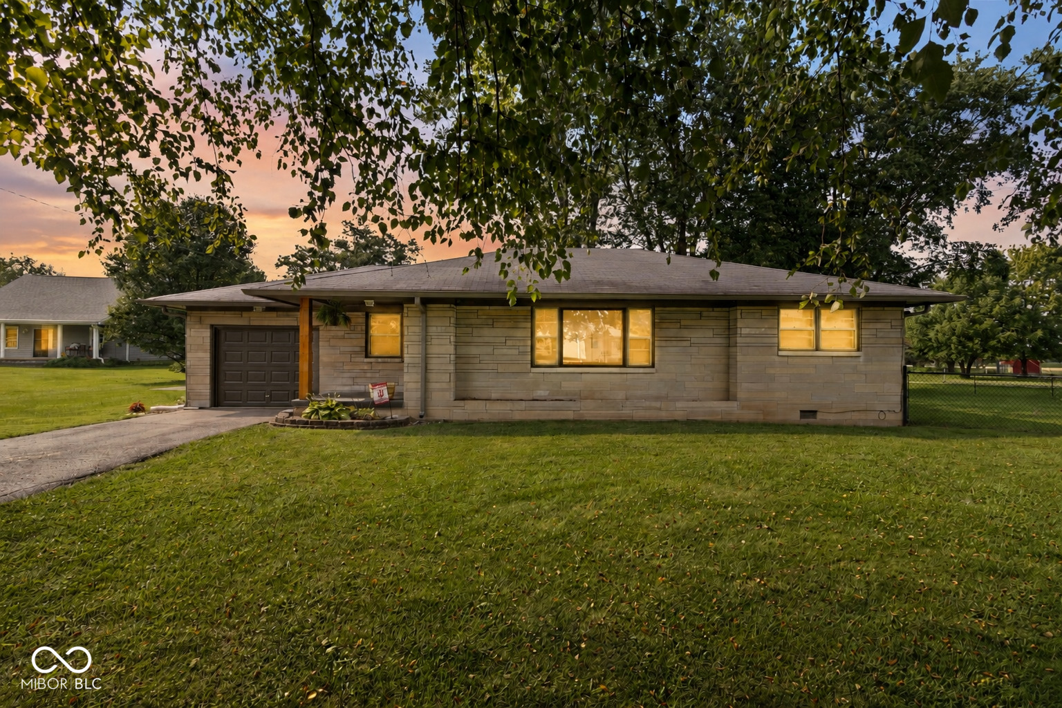 2209 S Miller Avenue Property Photo 1