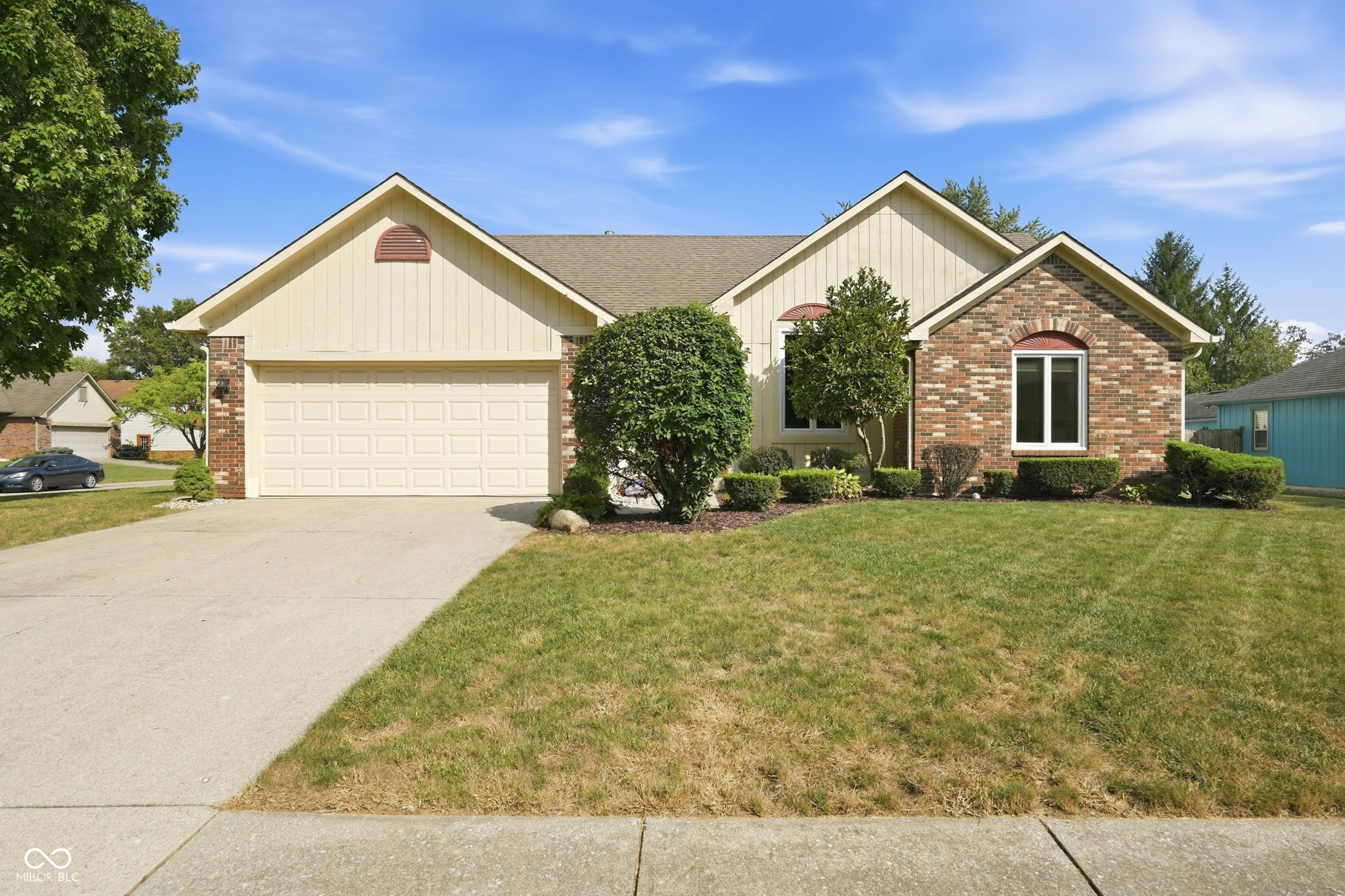 3215 Summerfield Drive Property Photo 1