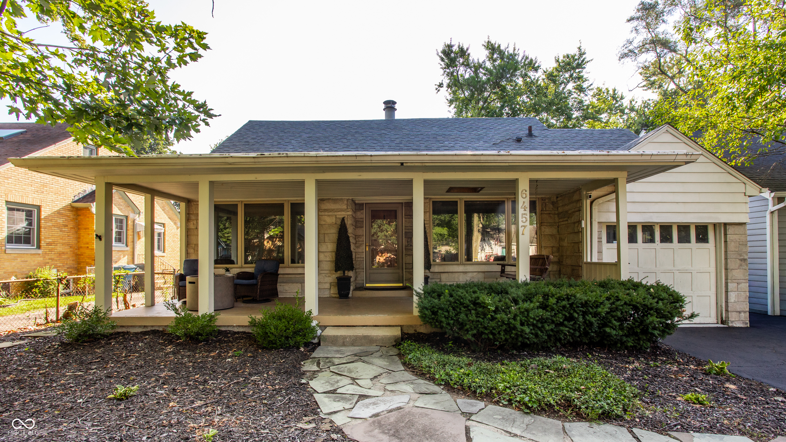 6457 Broadway Street Property Photo 1