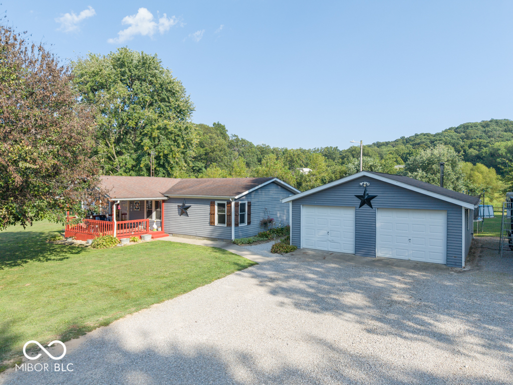 1377 S County Road 150 Property Photo 1