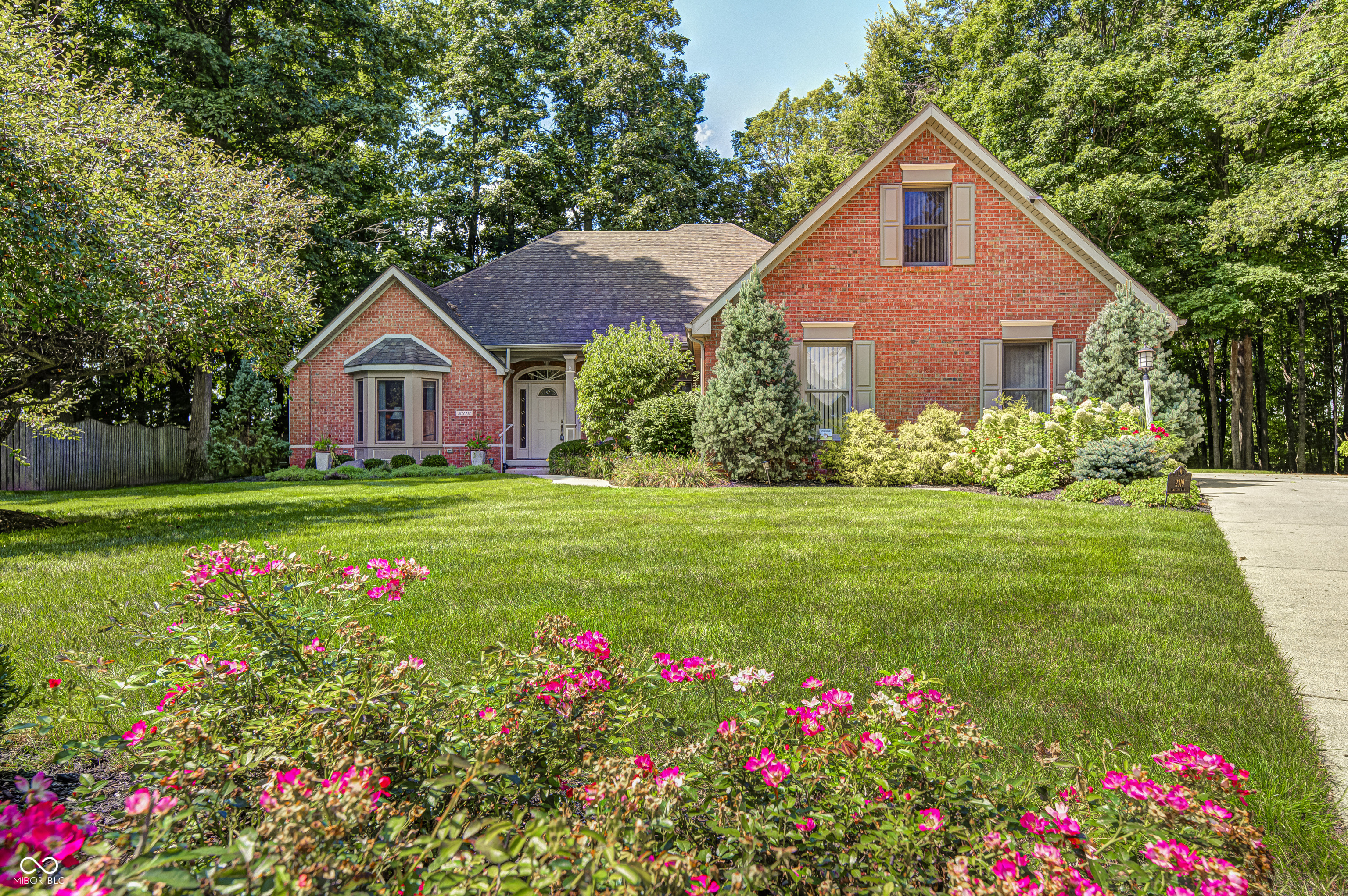 2319 Gregory Lane