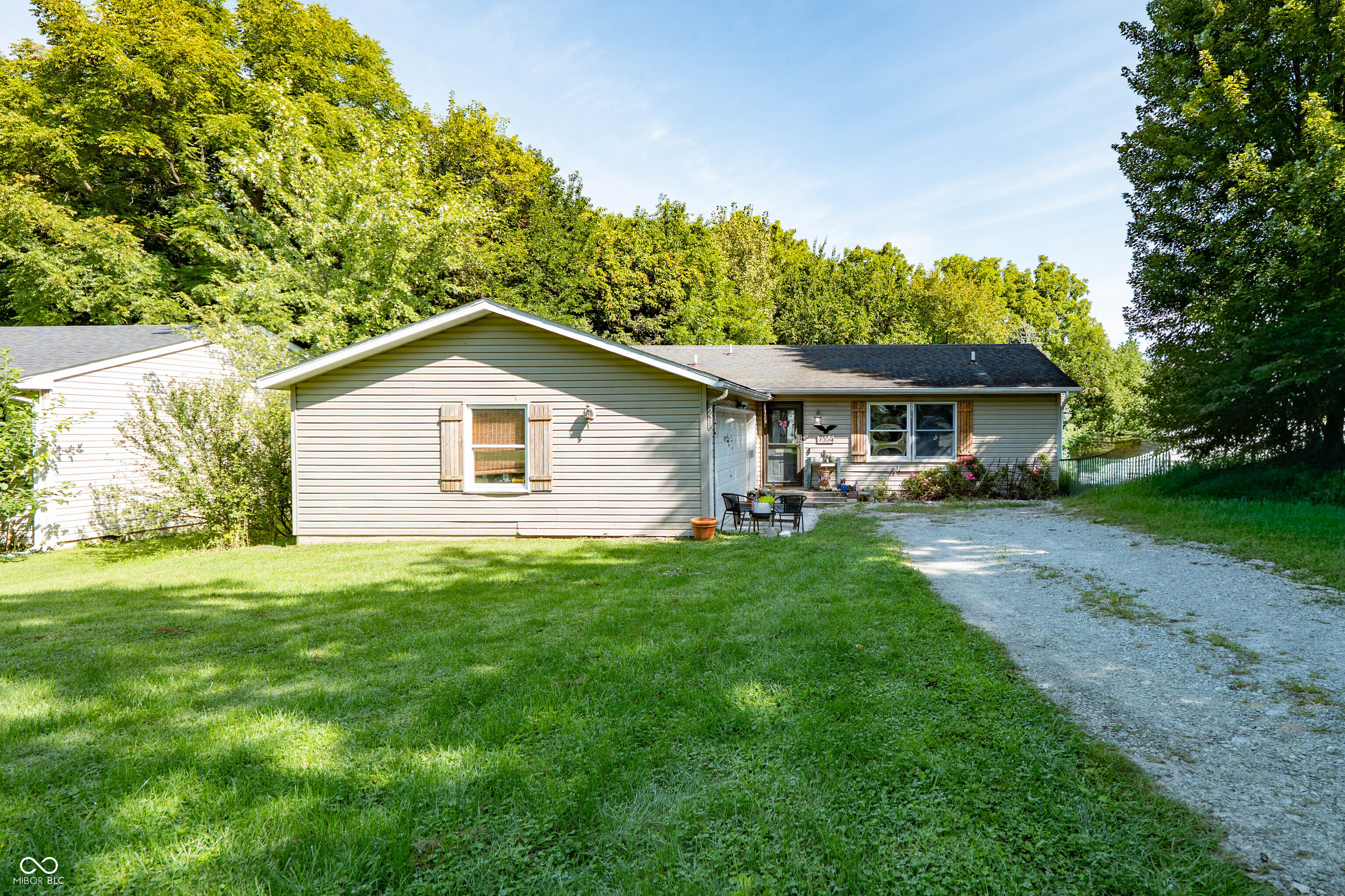 7334 W Reformatory Road Property Photo 1