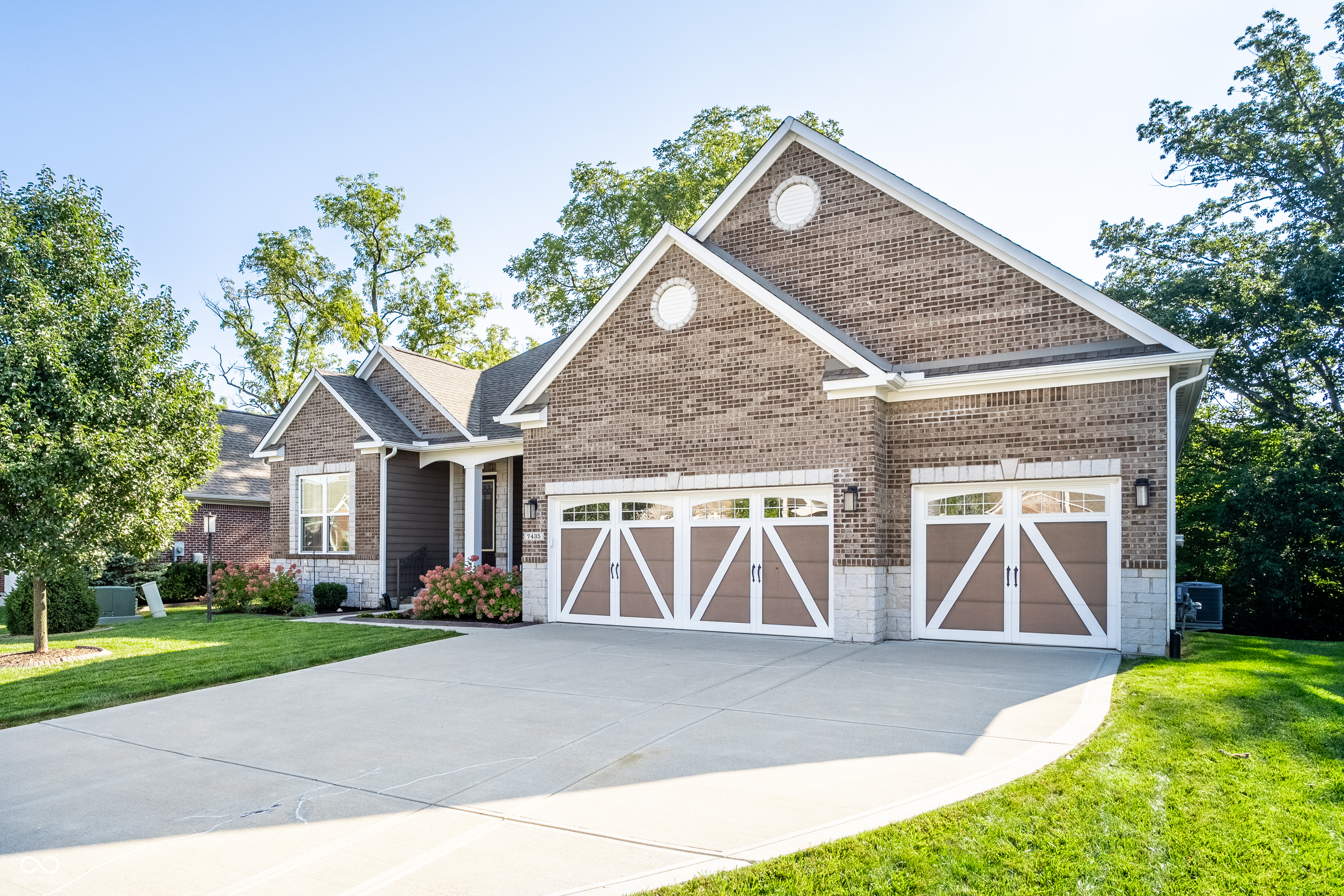 7435 Irick Court Property Photo 1
