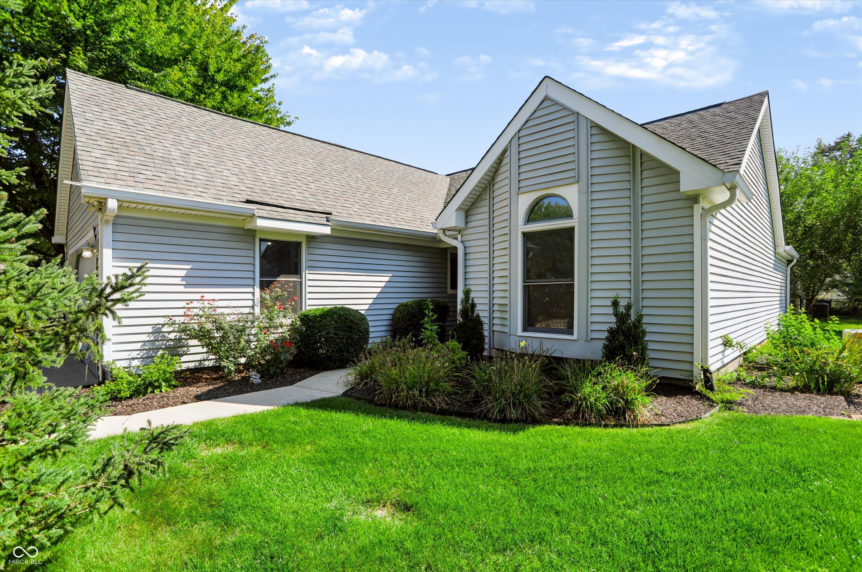 7667 Wickfield Way Property Photo 1