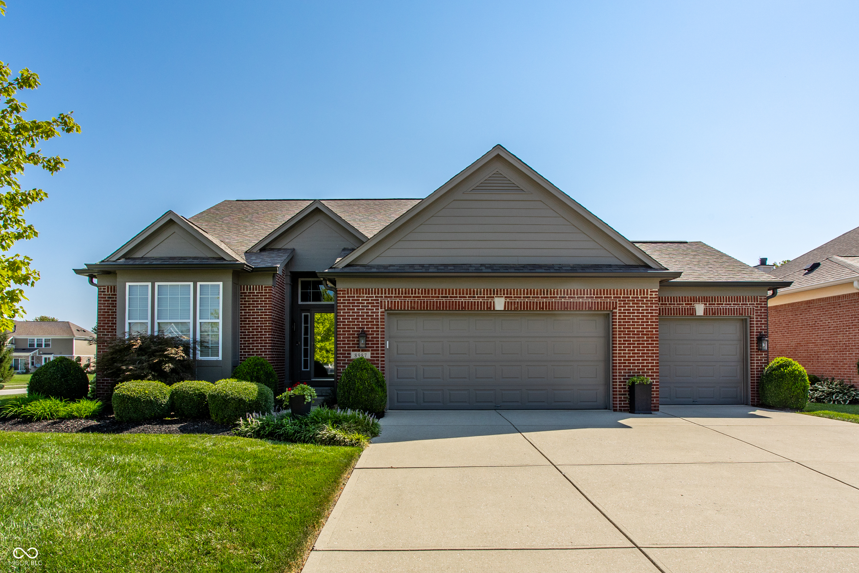 8987 Stonewick Way Property Photo 1