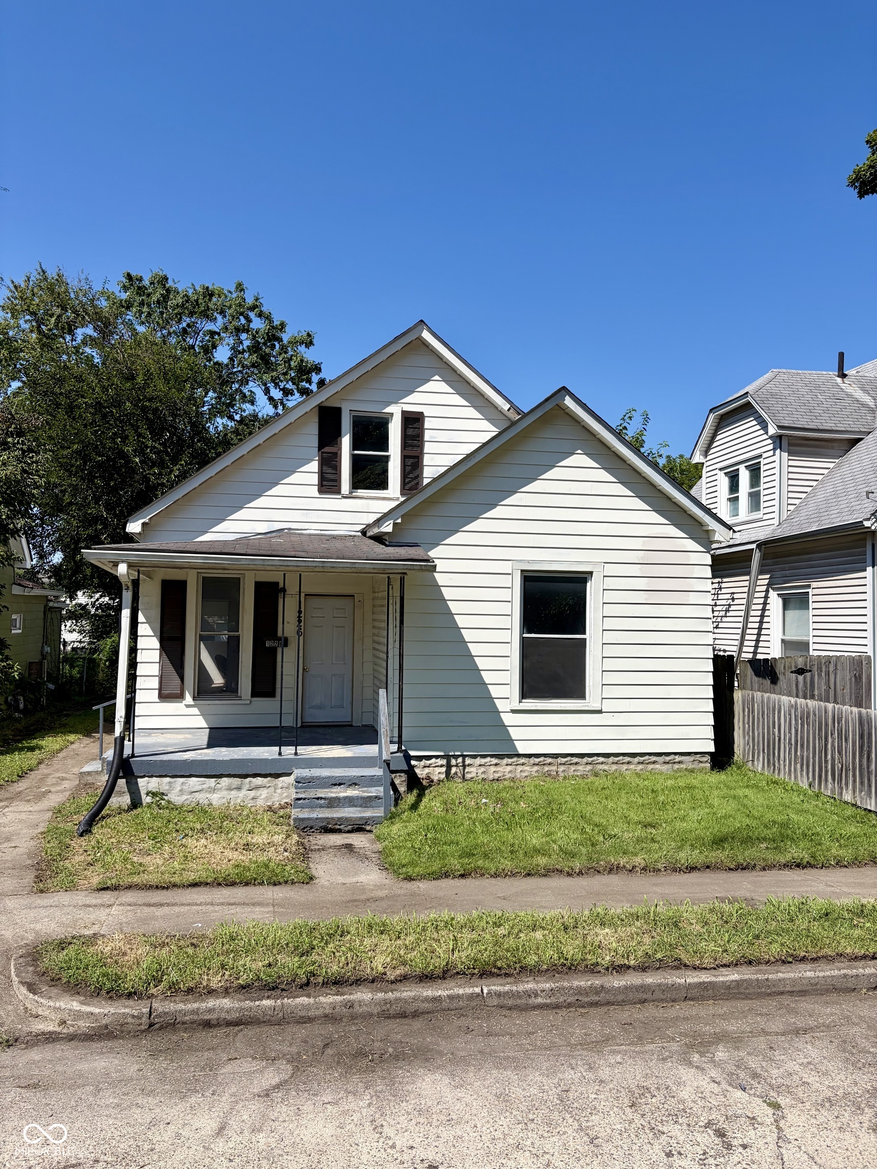 1226 S Richland Street