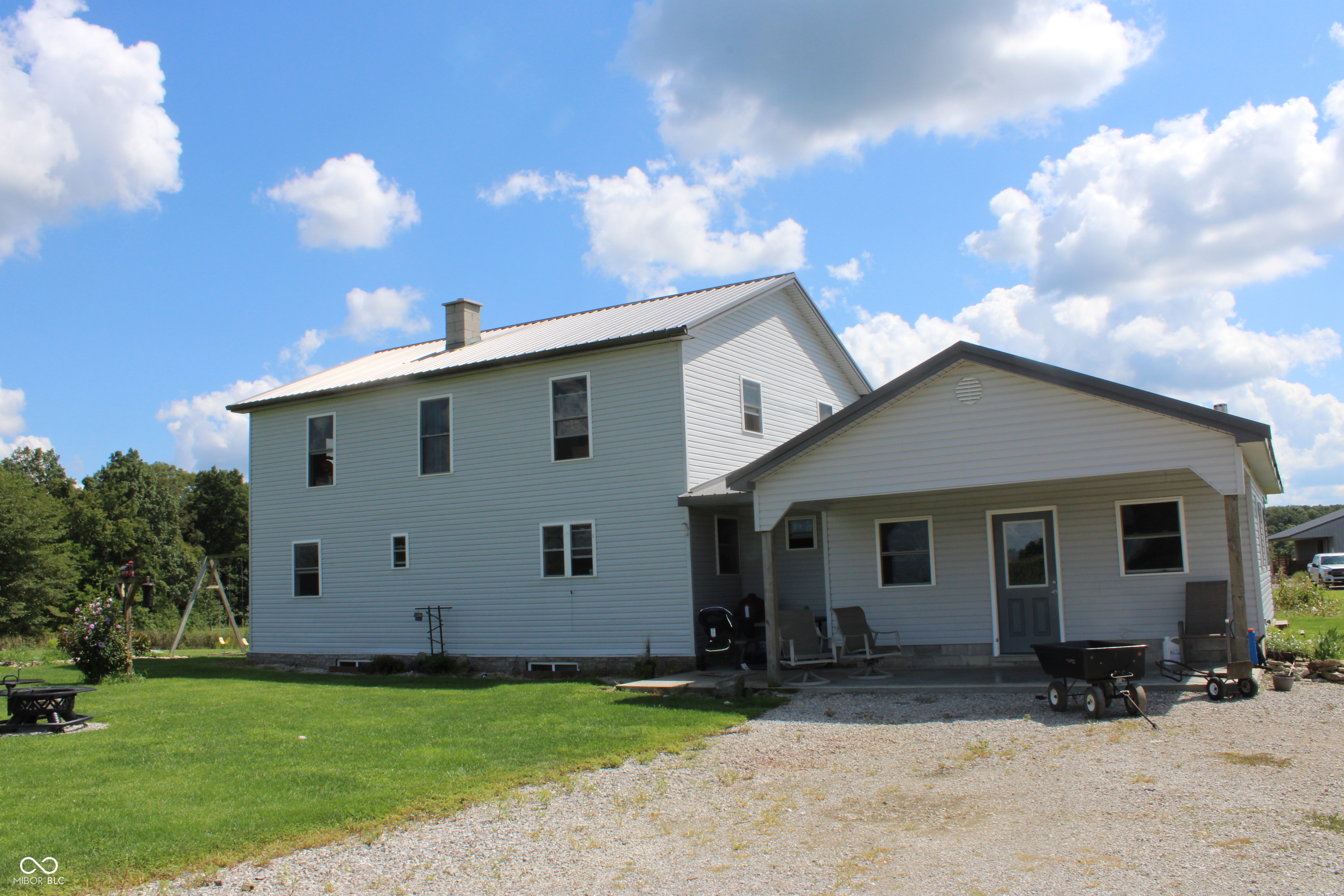 6905 E County Road 1100 Property Photo 1