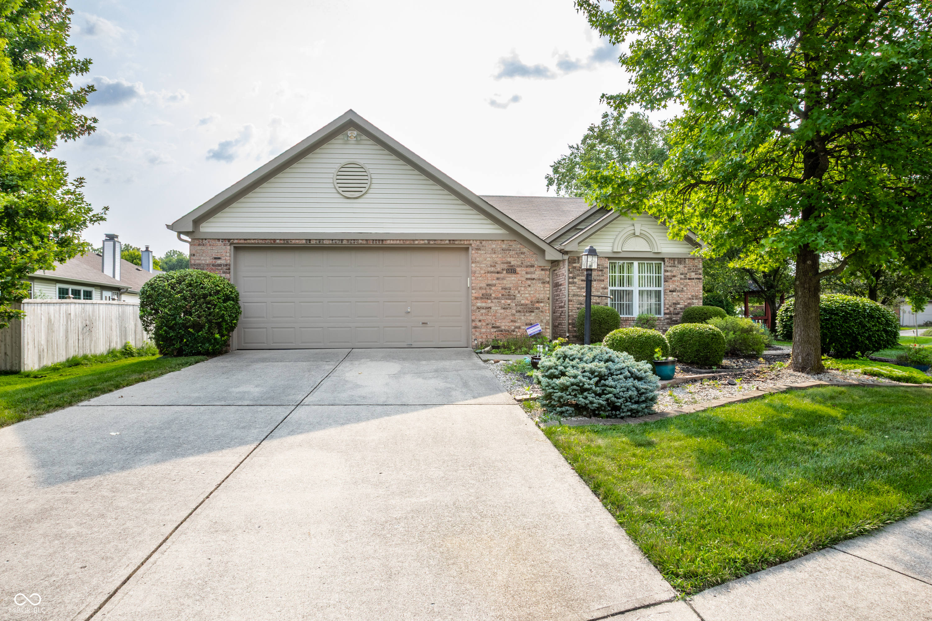 5817 Common Circle Property Photo 1