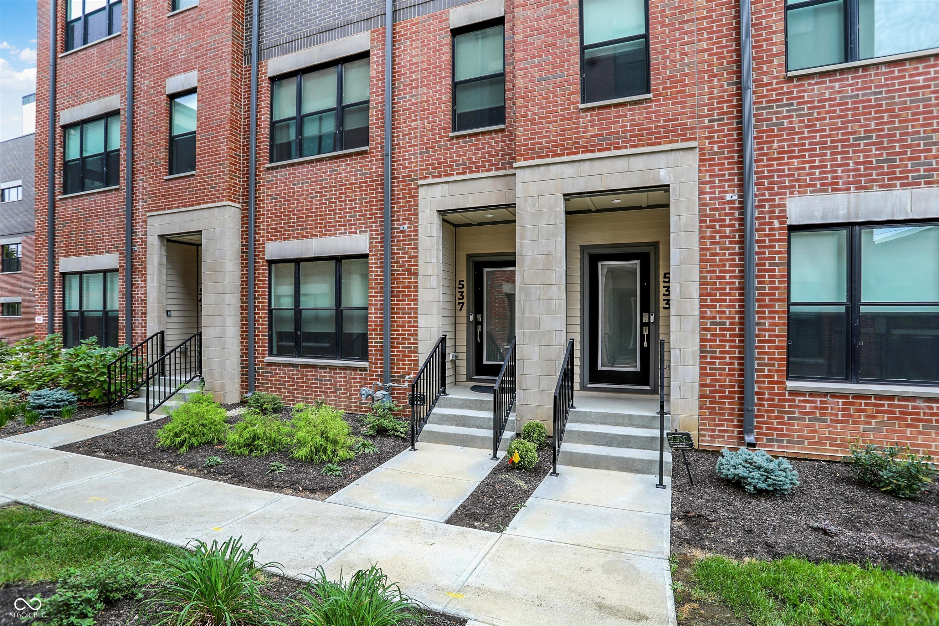 537 Fynn Place