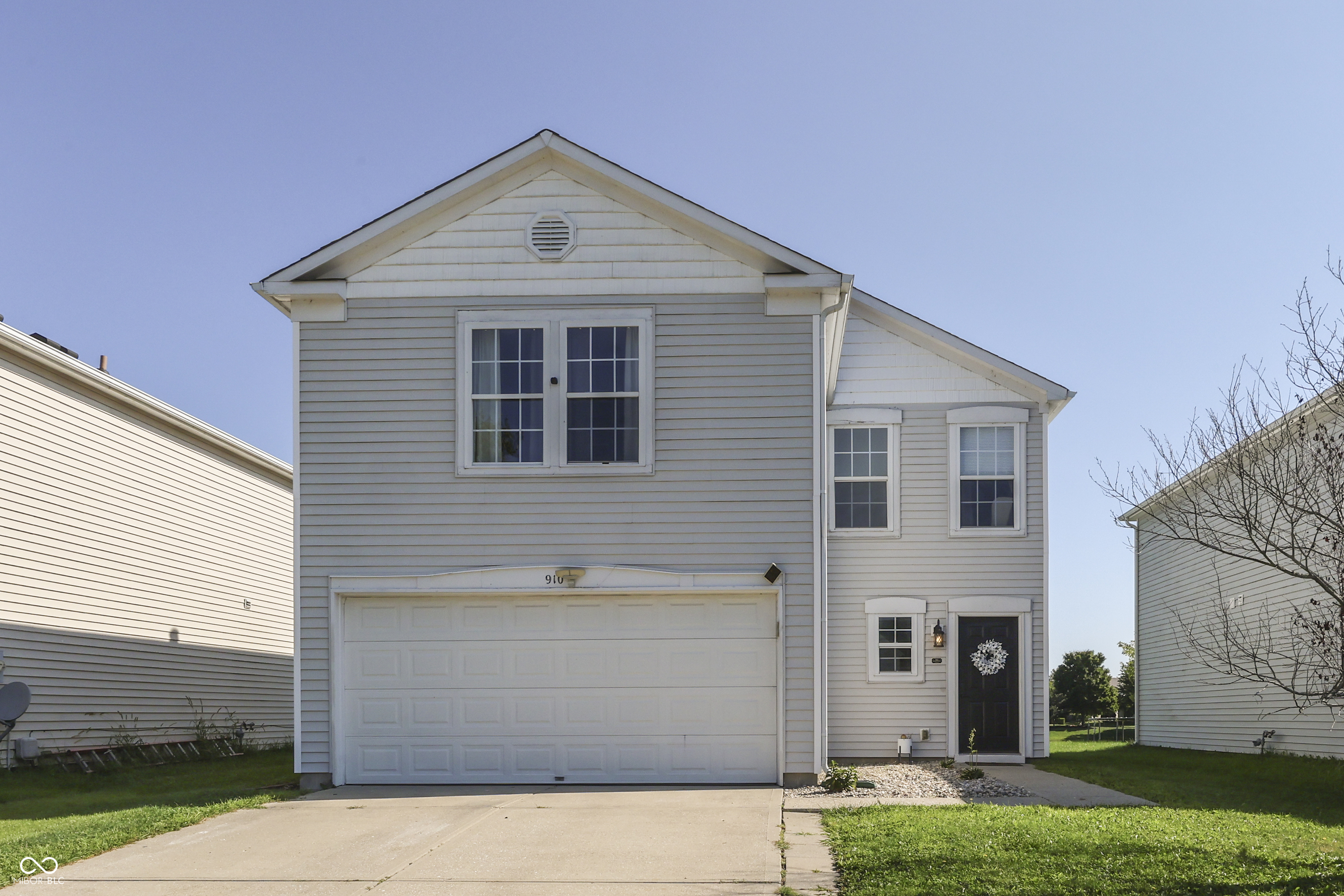 910 Highpointe Boulevard Property Photo 1