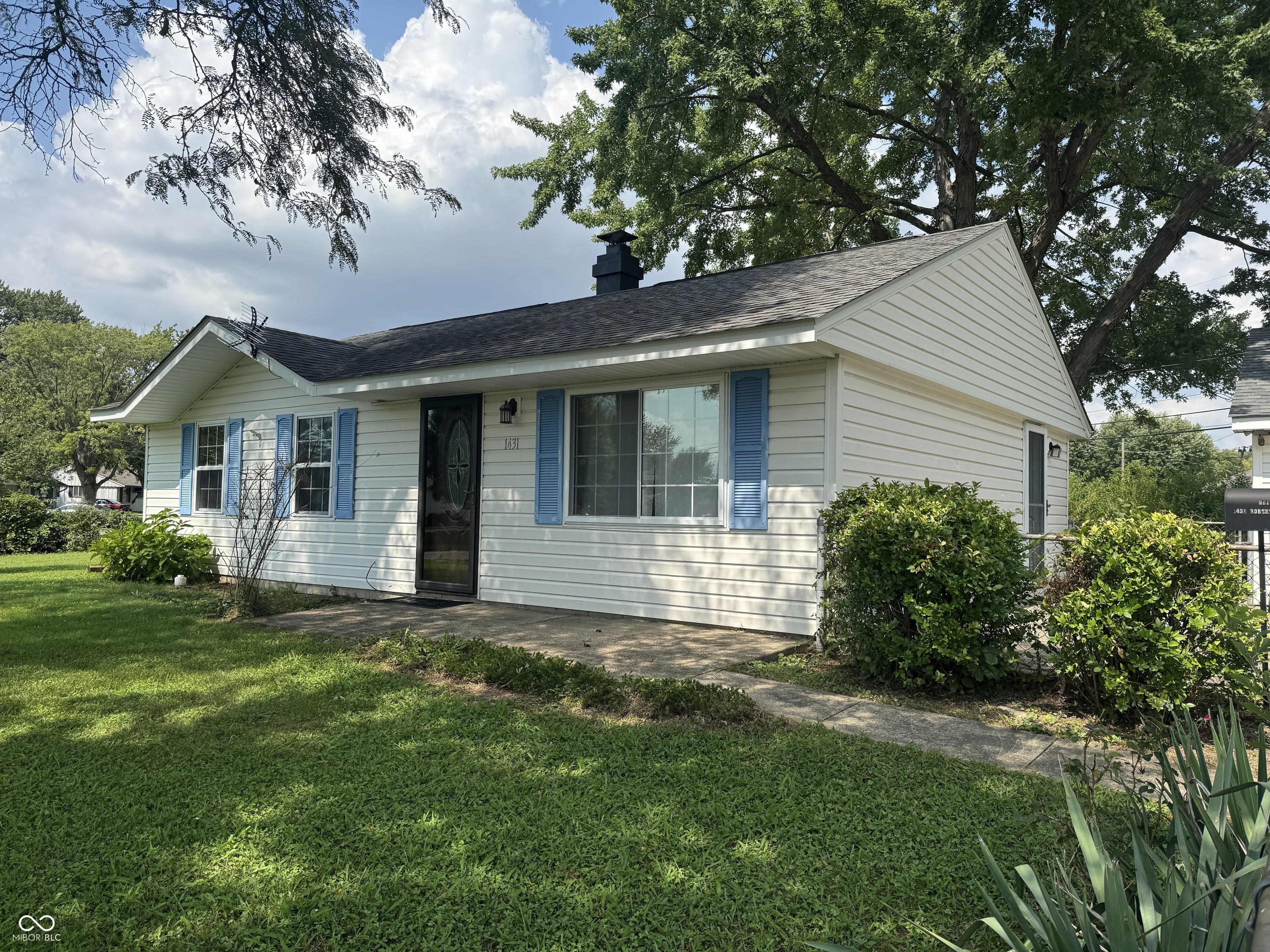 1431 Roberts Road Property Photo 1