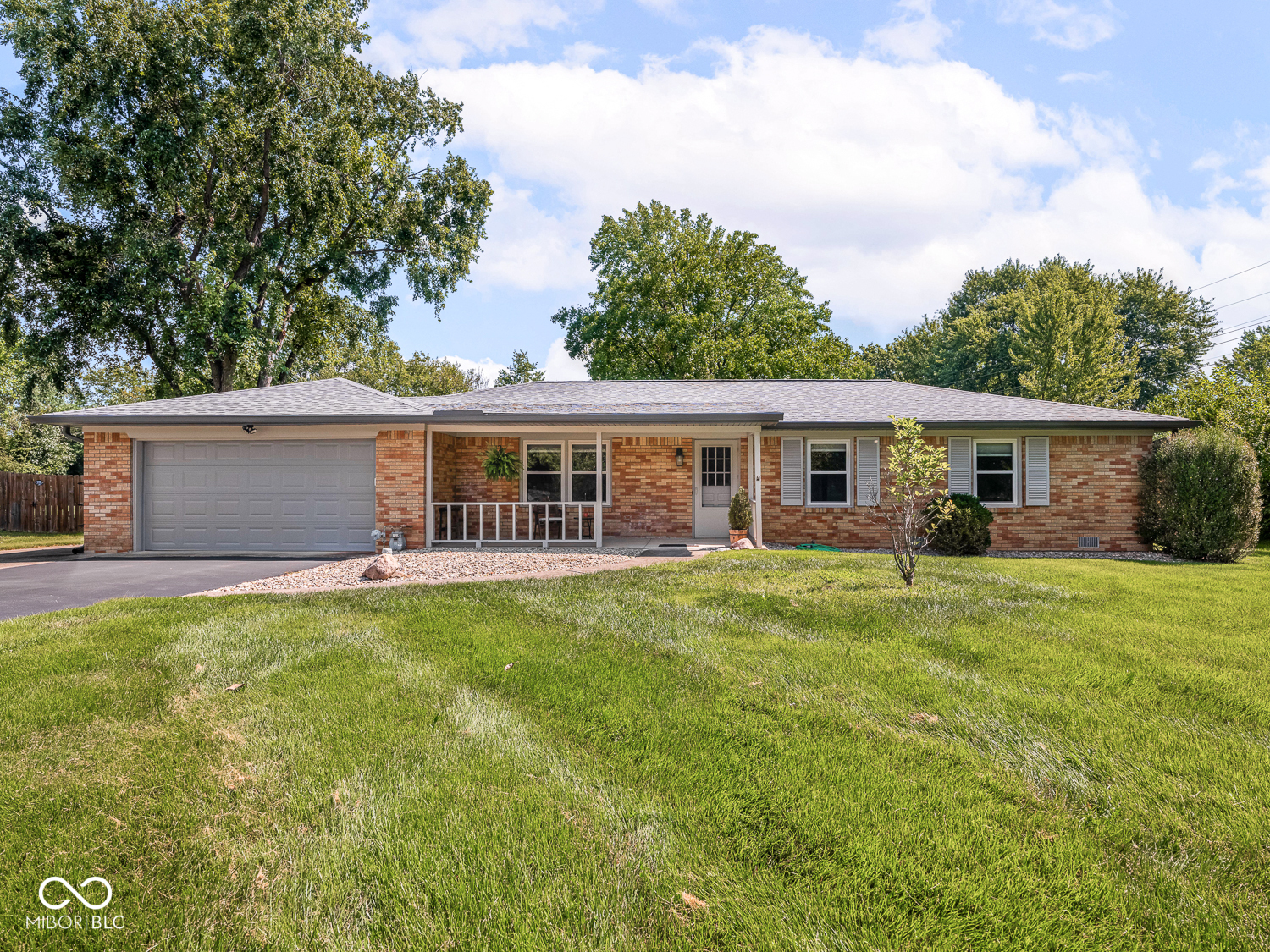 8135 Richardt Avenue Property Photo 1