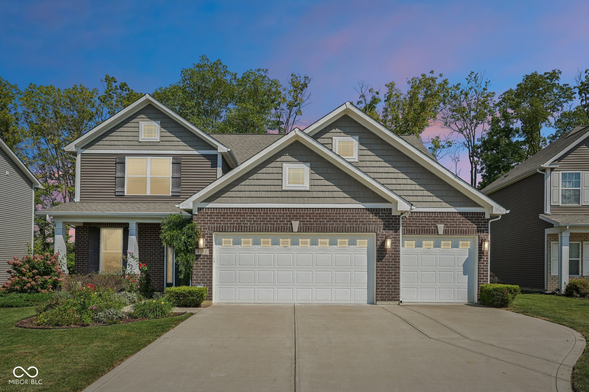 8722 Hollyhock Grove Property Photo 1