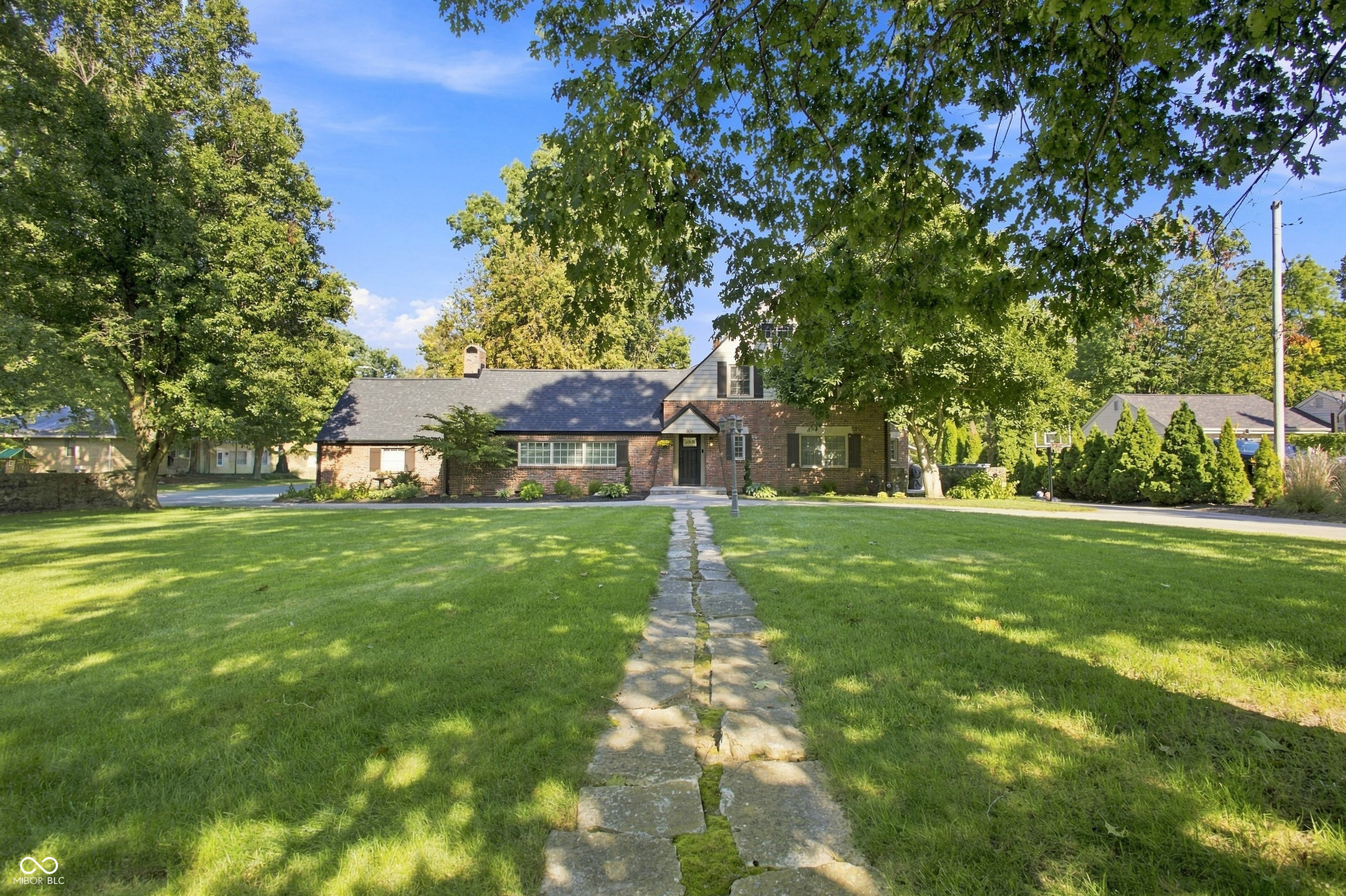 801 Eastwood Drive