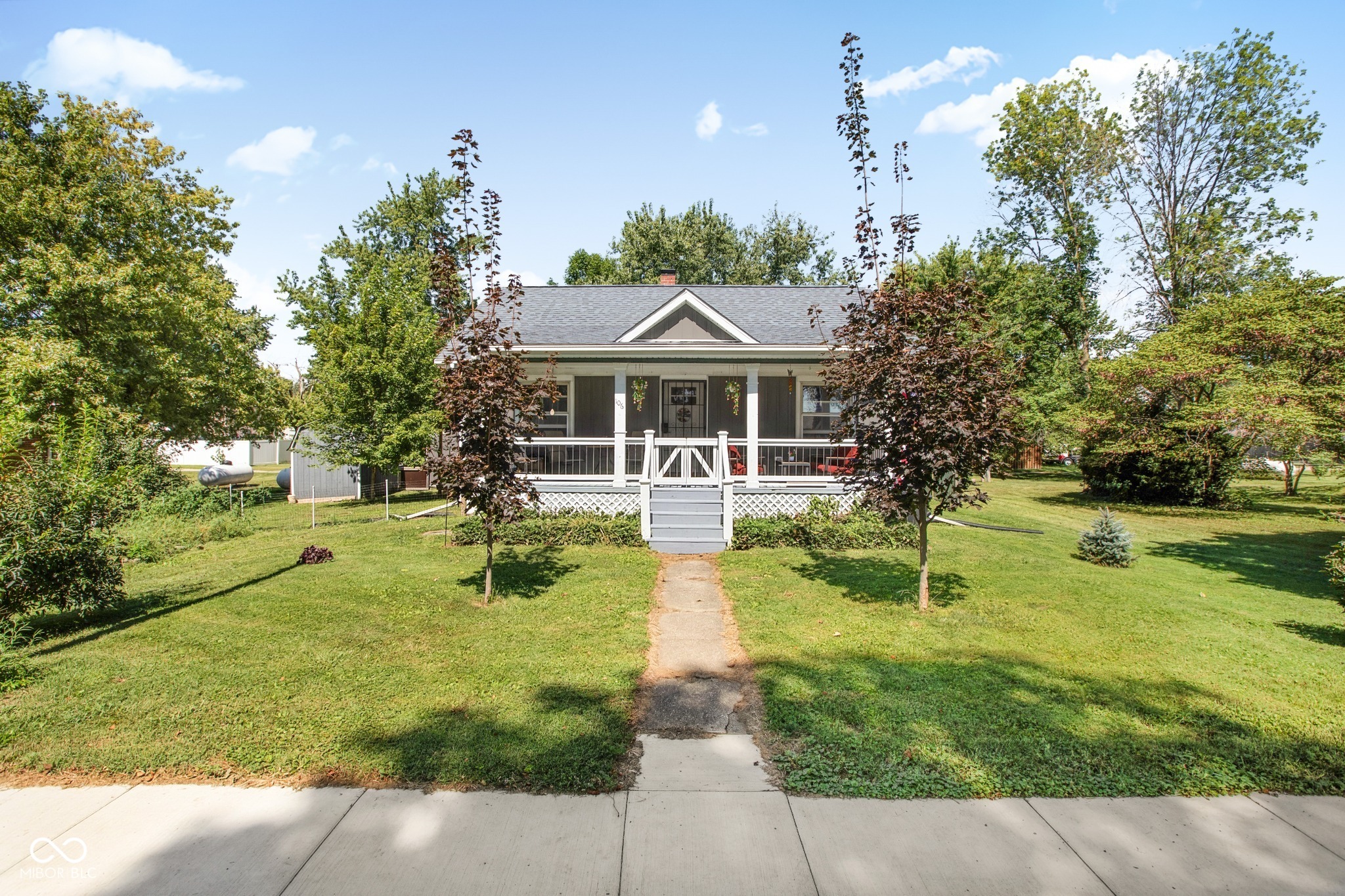 106 E Cherry Street Property Photo 1