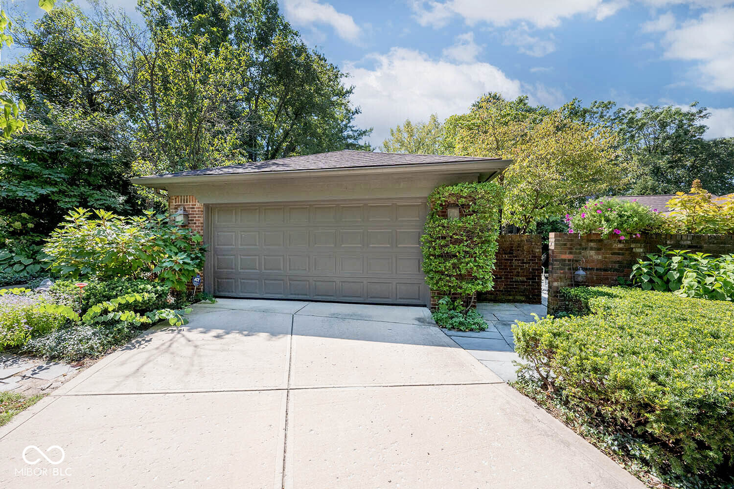 5378 Whisperwood Lane Property Photo 1
