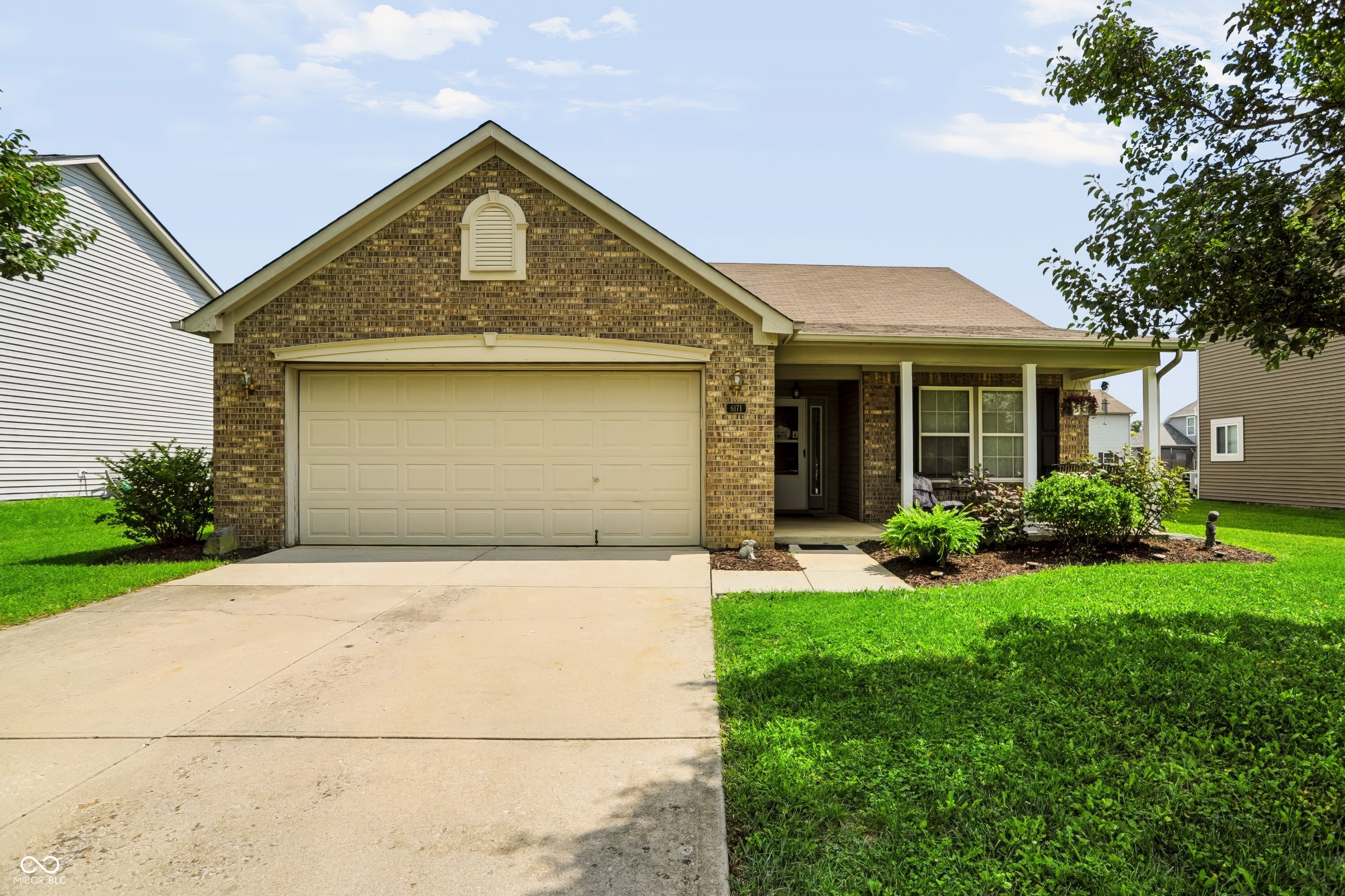 6171 N Woods Edge Drive Property Photo 1