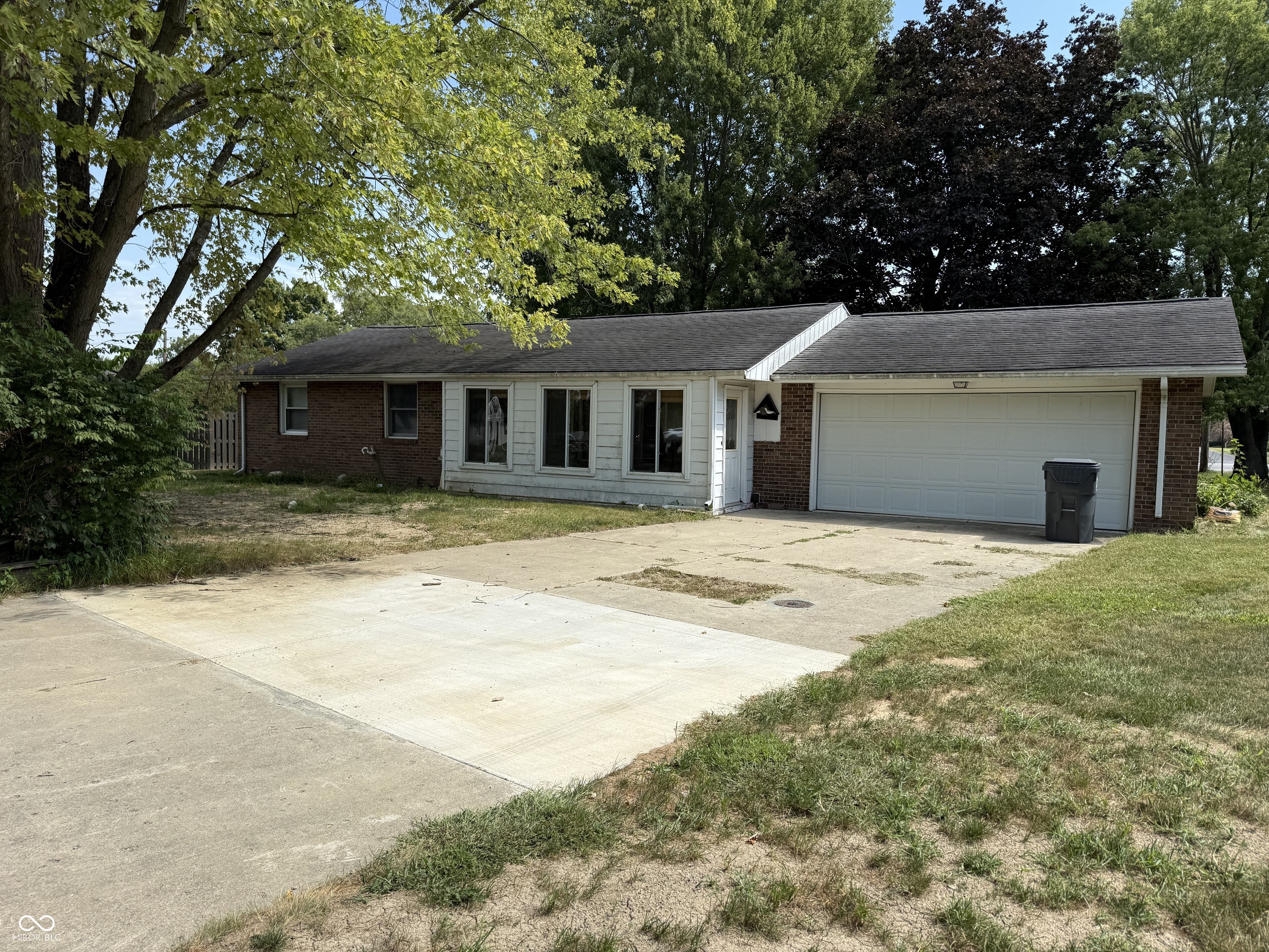 1605 S Longwood Drive