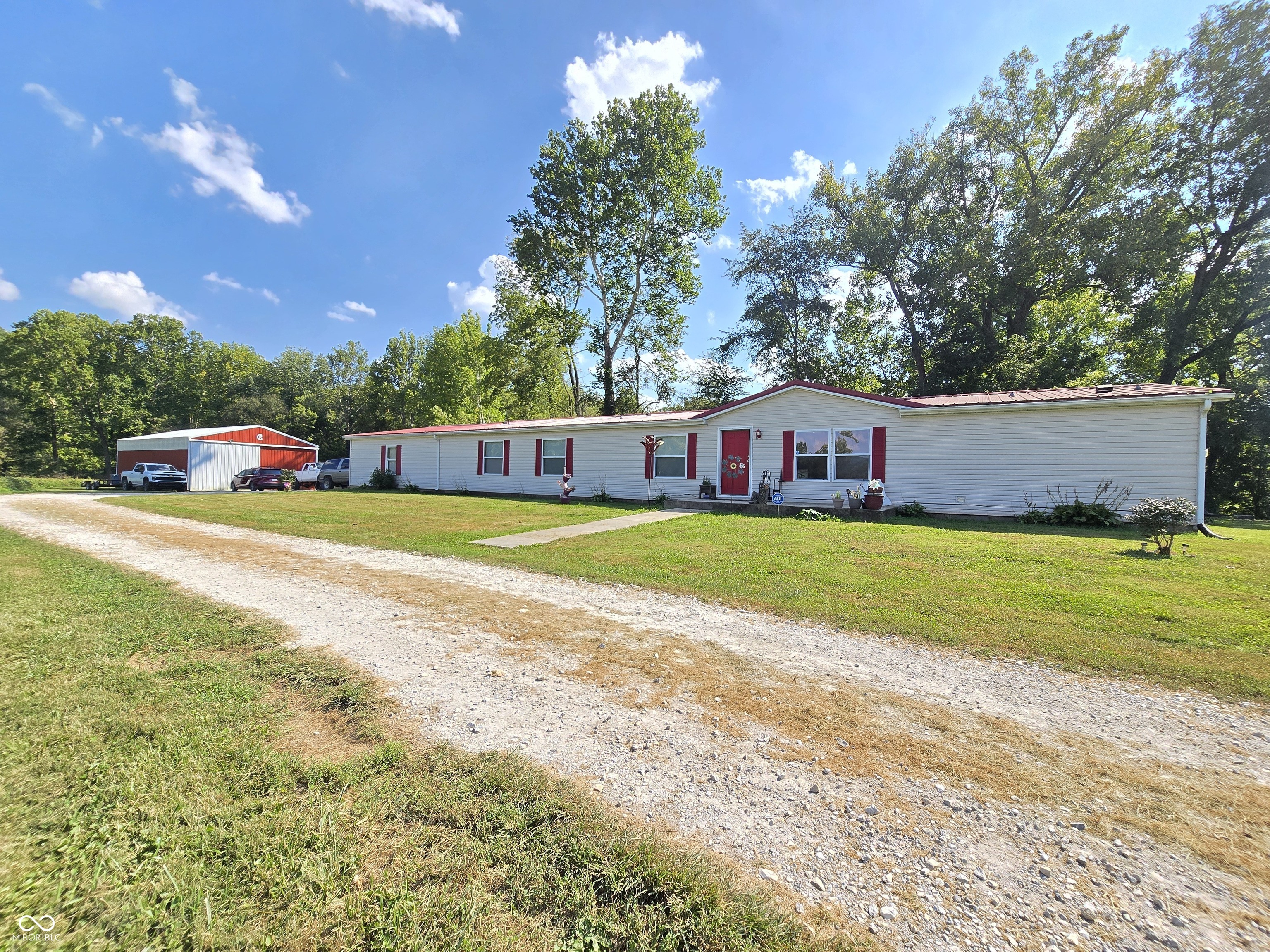 9099 Pipe Creek Road