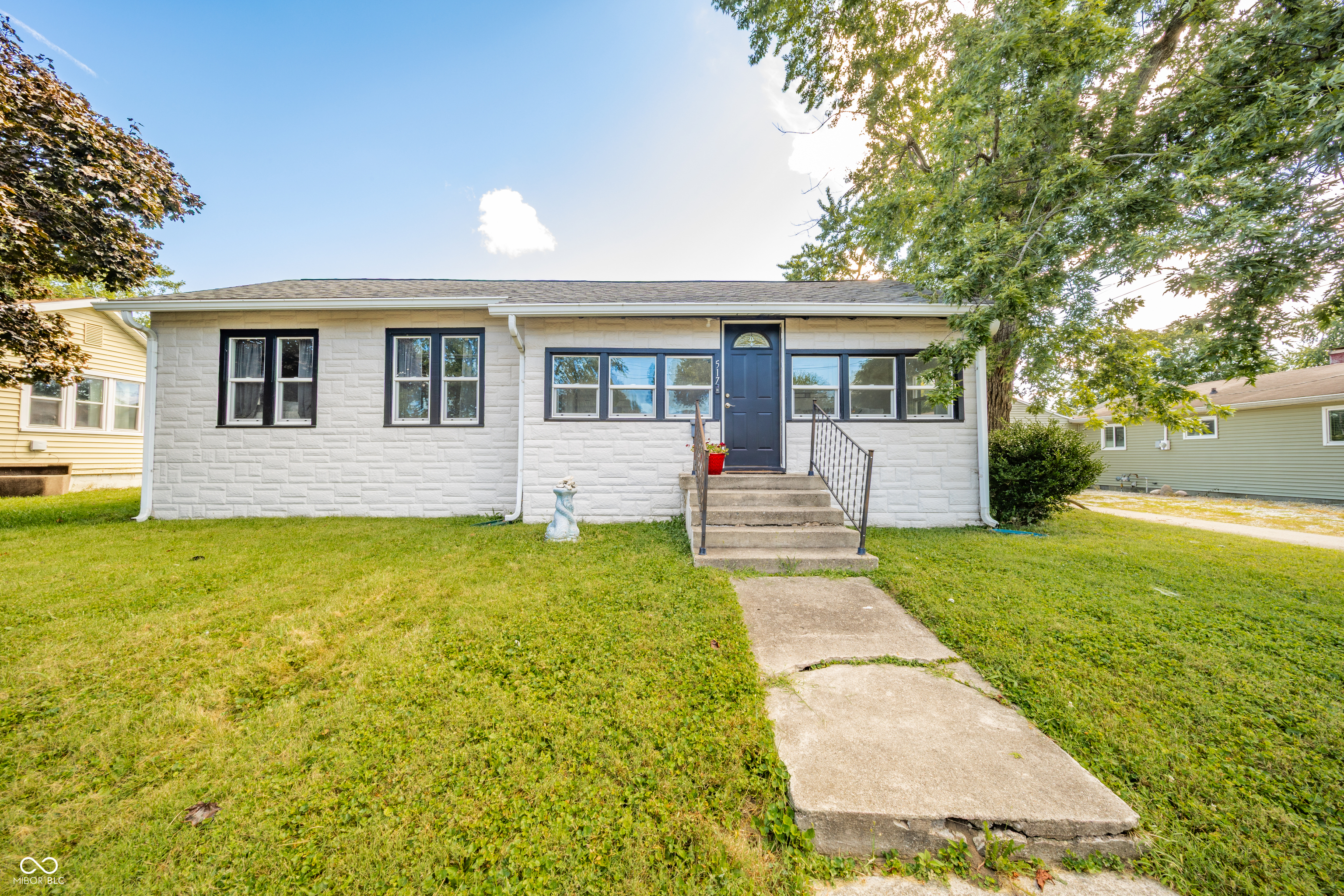 517 N Leland Street Property Photo 1